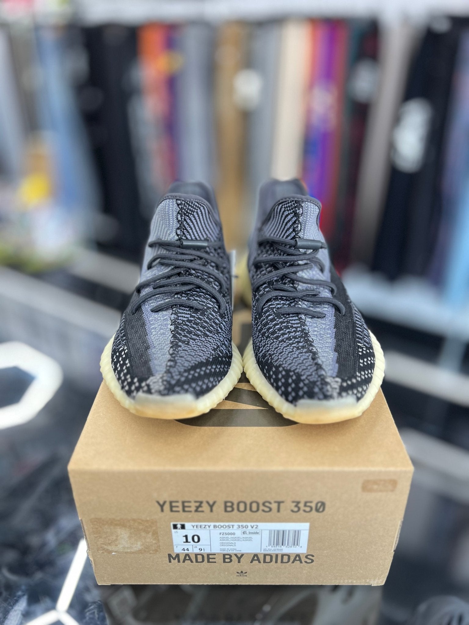 adidas Yeezy Boost 350 V2 Carbon Sz 10 (PREOWNED) - Restock Aveadidas Yeezy Boost 350 V2 Carbon Sz 10 (PREOWNED)Restock AveRestock Ave10Restock Ave