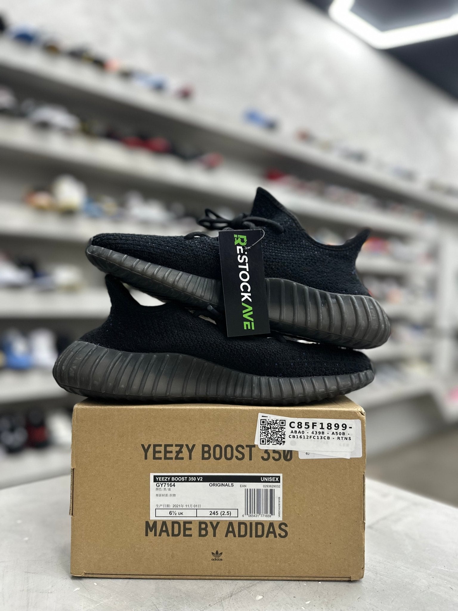 adidas Yeezy Boost 350 V2 Dazzling Blue Sz 7 (PREOWNED) - Restock Aveadidas Yeezy Boost 350 V2 Dazzling Blue Sz 7 (PREOWNED)Restock AveRestock Ave7Restock Ave