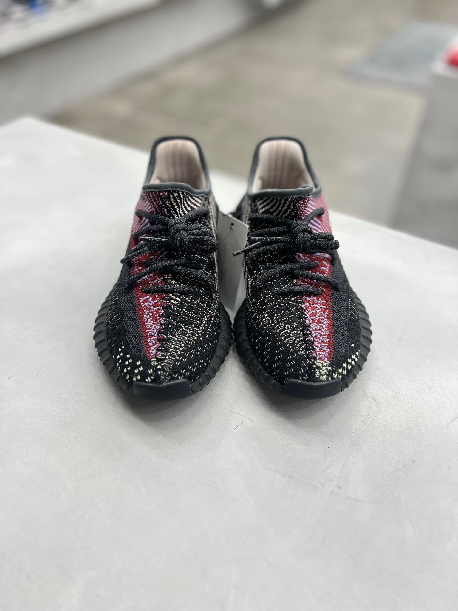 adidas Yeezy Boost 350 V2 Yecheil (Non - Reflective) Sz 6Y (PREOWNED)(no box) - Restock Aveadidas Yeezy Boost 350 V2 Yecheil (Non - Reflective) Sz 6Y (PREOWNED)(no box)Restock AveRestock Ave6yRestock Ave