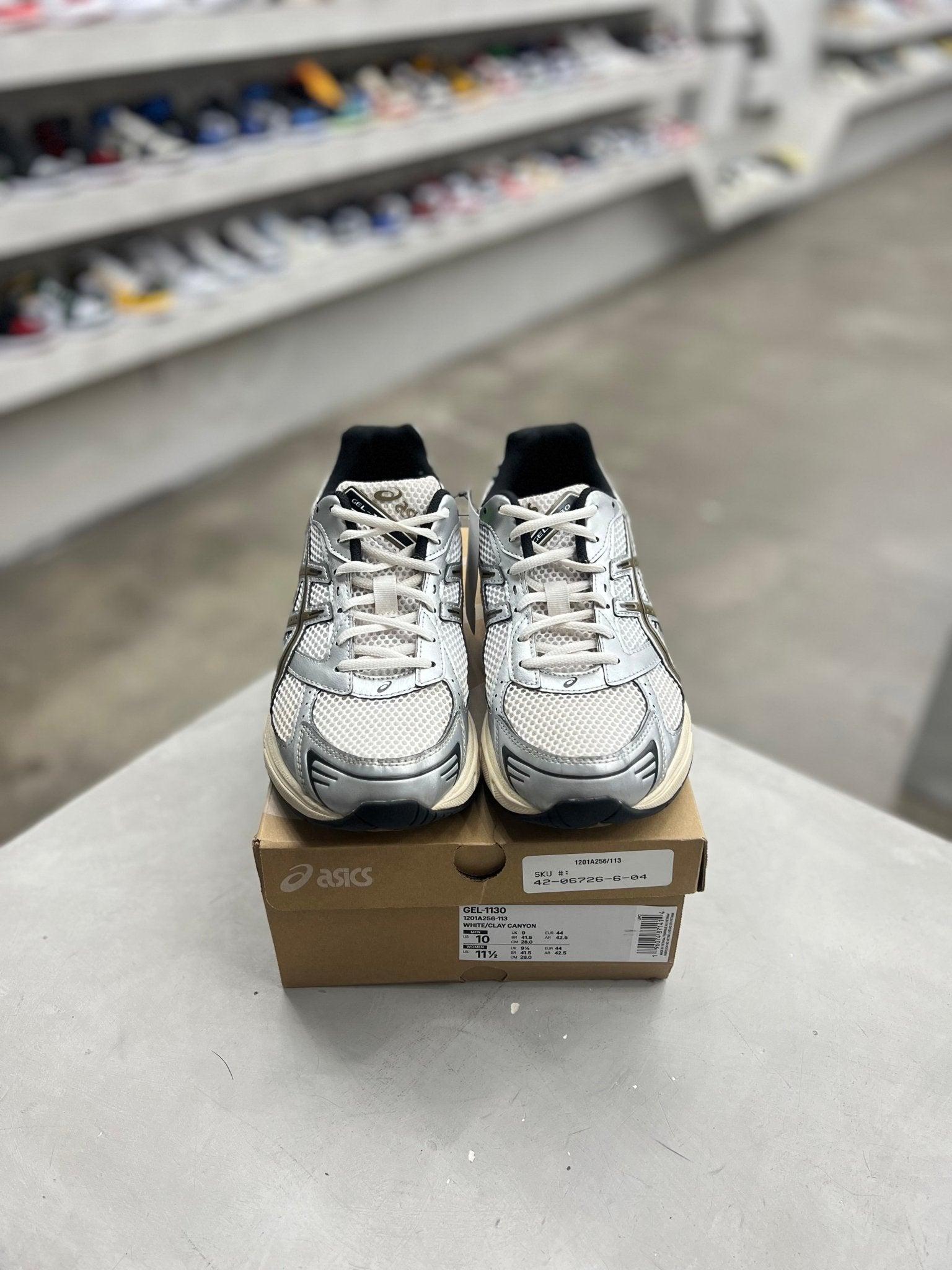 ASICS Gel - 1130 White Clay Canyon Sz 10 (PREOWNED) - Restock AveASICS Gel - 1130 White Clay Canyon Sz 10 (PREOWNED)Restock AveRestock Ave10Restock Ave