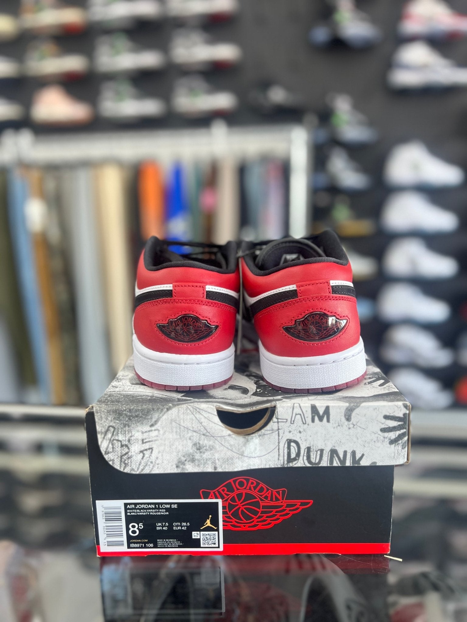 Jordan 1 Low SE Black Toe Sz 8.5 (PREOWNED) - Restock AveJordan 1 Low SE Black Toe Sz 8.5 (PREOWNED)Restock AveRestock Ave8.5Restock Ave