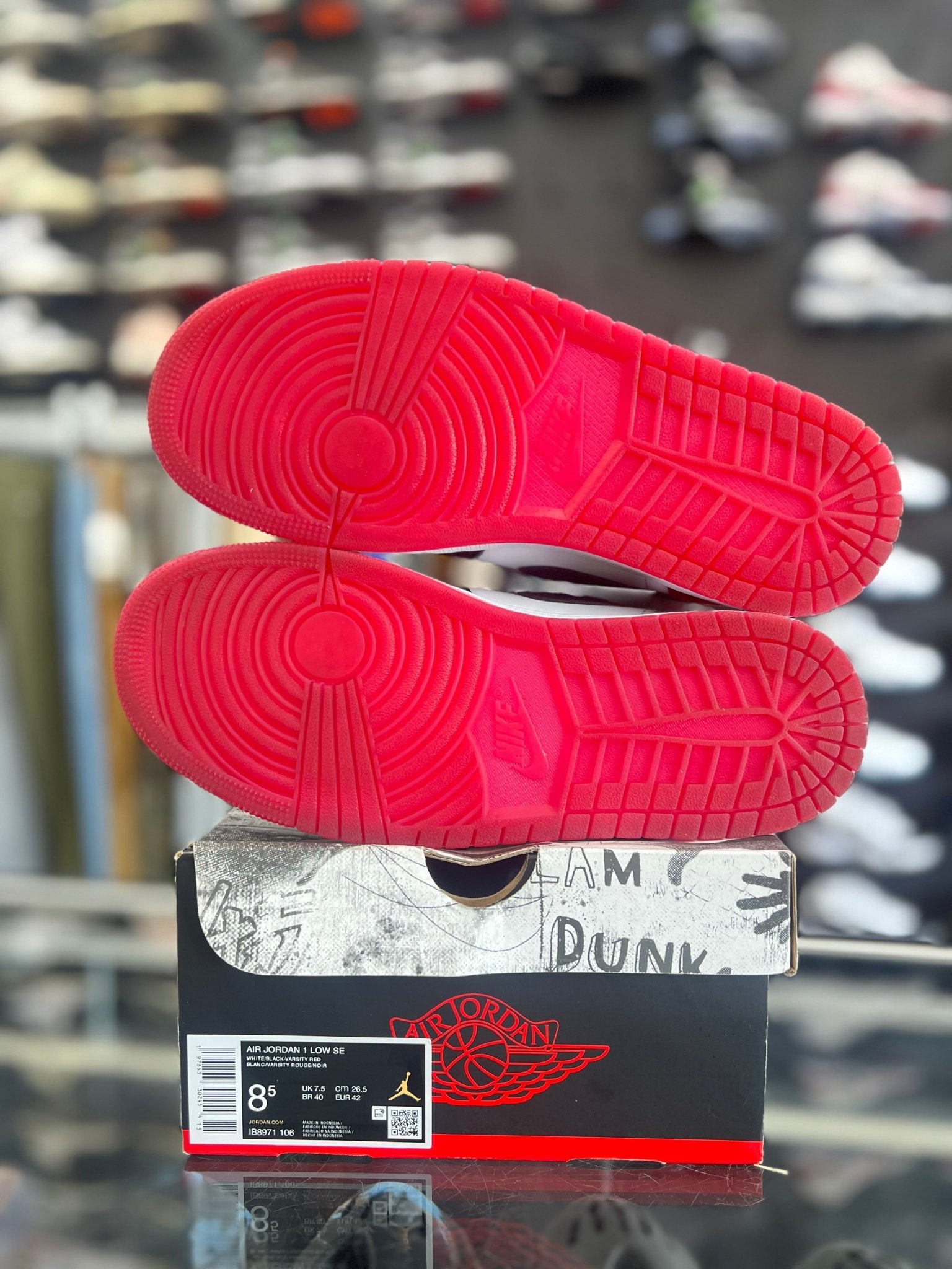 Jordan 1 Low SE Black Toe Sz 8.5 (PREOWNED) - Restock AveJordan 1 Low SE Black Toe Sz 8.5 (PREOWNED)Restock AveRestock Ave8.5Restock Ave