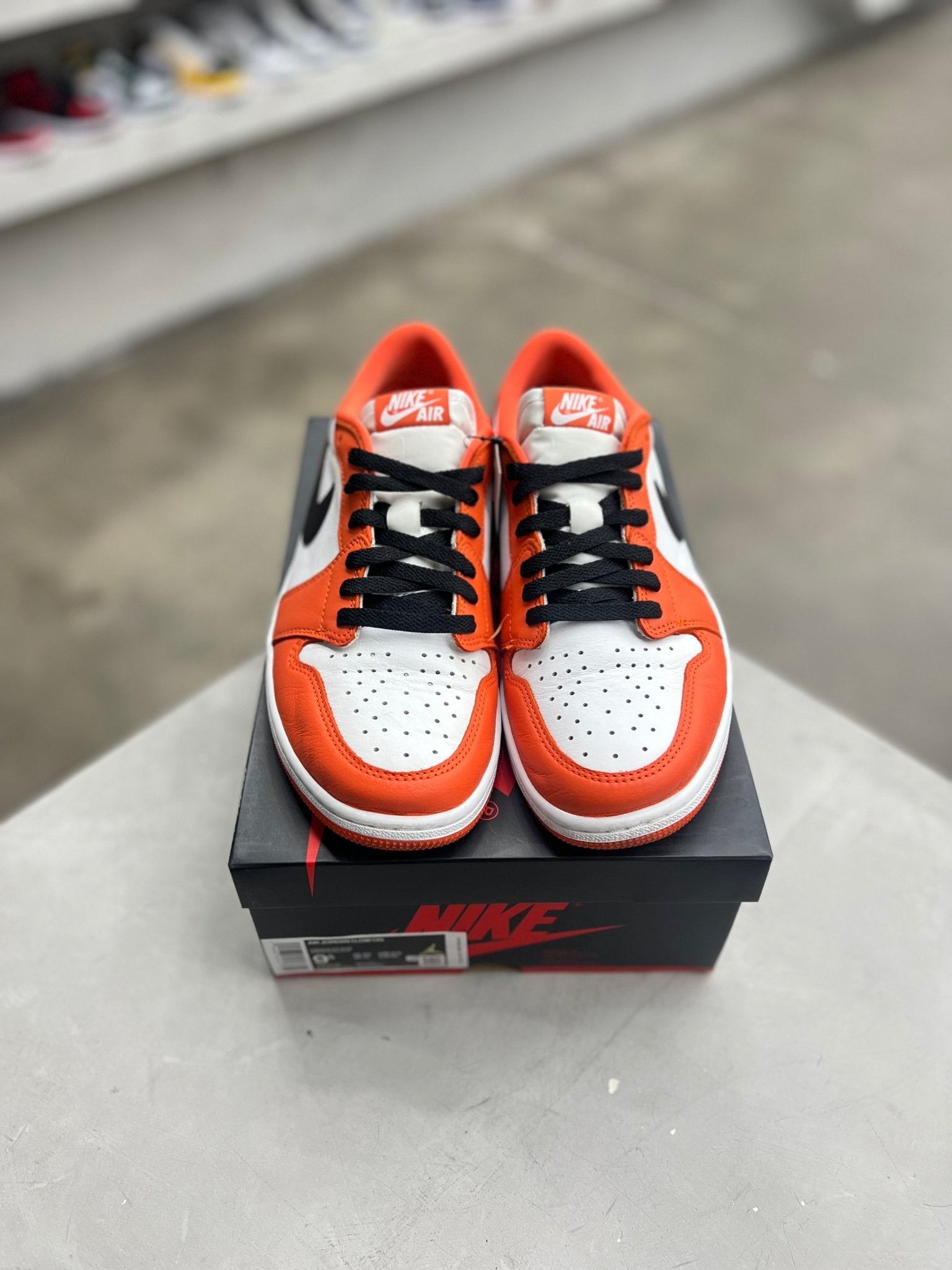 Jordan 1 Low Starfish Sz 9.5 (PREOWNED) - Restock AveJordan 1 Low Starfish Sz 9.5 (PREOWNED)Restock AveRestock Ave9.5Restock Ave