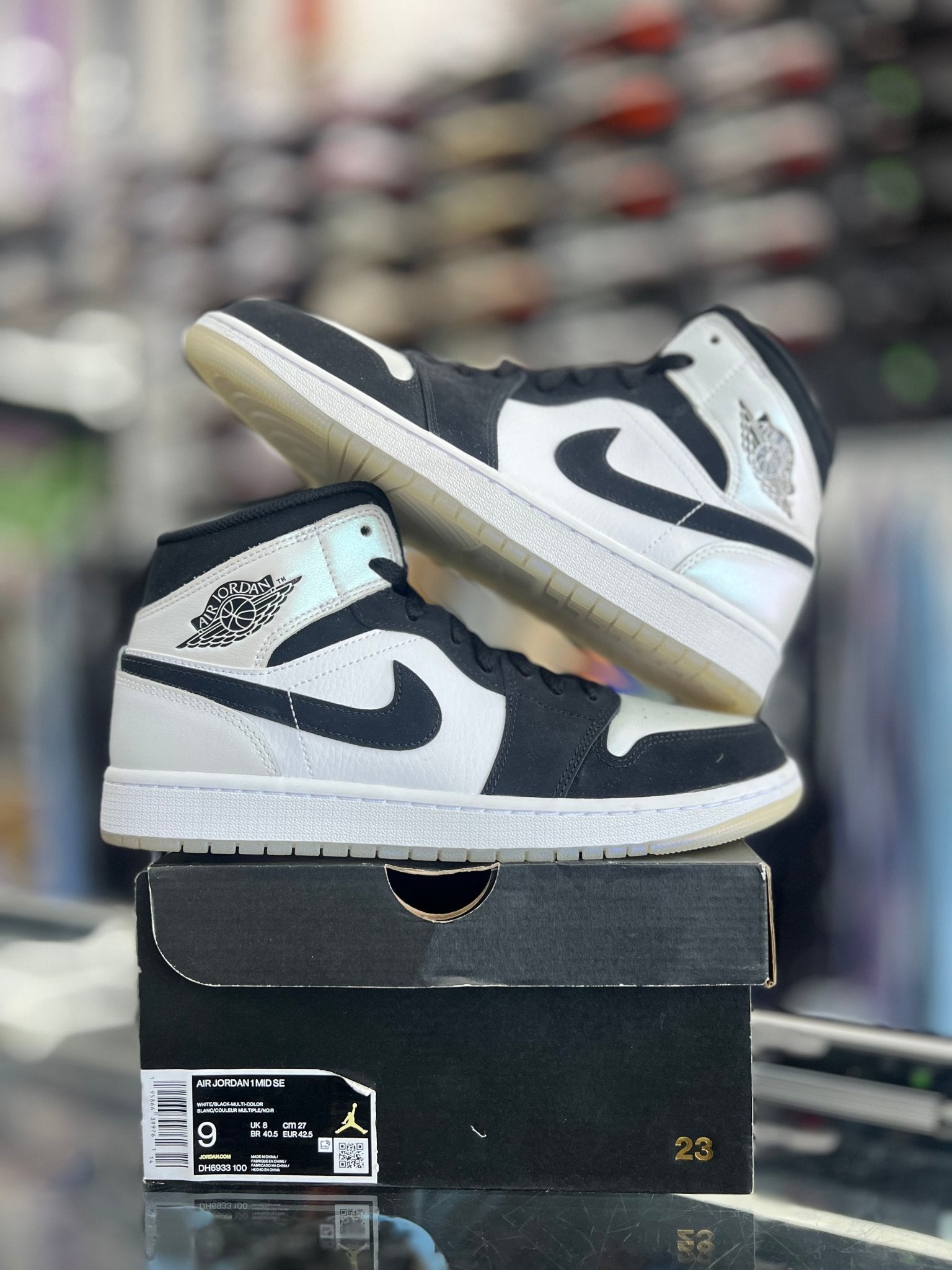 Jordan 1 Mid Diamond Shorts Sz 9 (preowned) - Restock AveJordan 1 Mid Diamond Shorts Sz 9 (preowned)Restock AveRestock Ave9Restock Ave