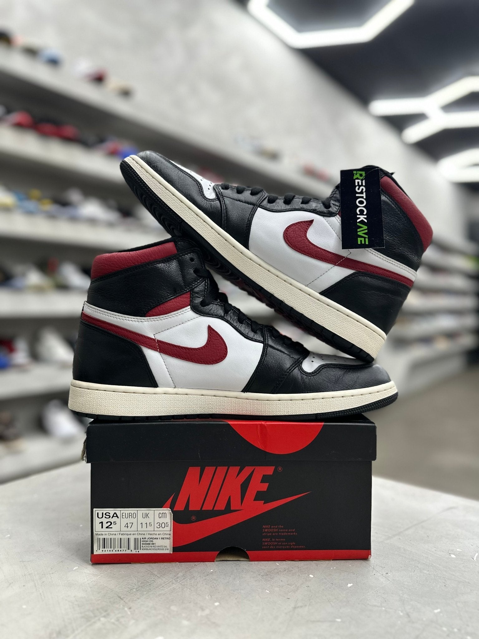 Jordan 1 Retro High Black Gym Red Sz 12.5 (PREOWNED) - Restock AveJordan 1 Retro High Black Gym Red Sz 12.5 (PREOWNED)Restock AveRestock Ave12.5Restock Ave