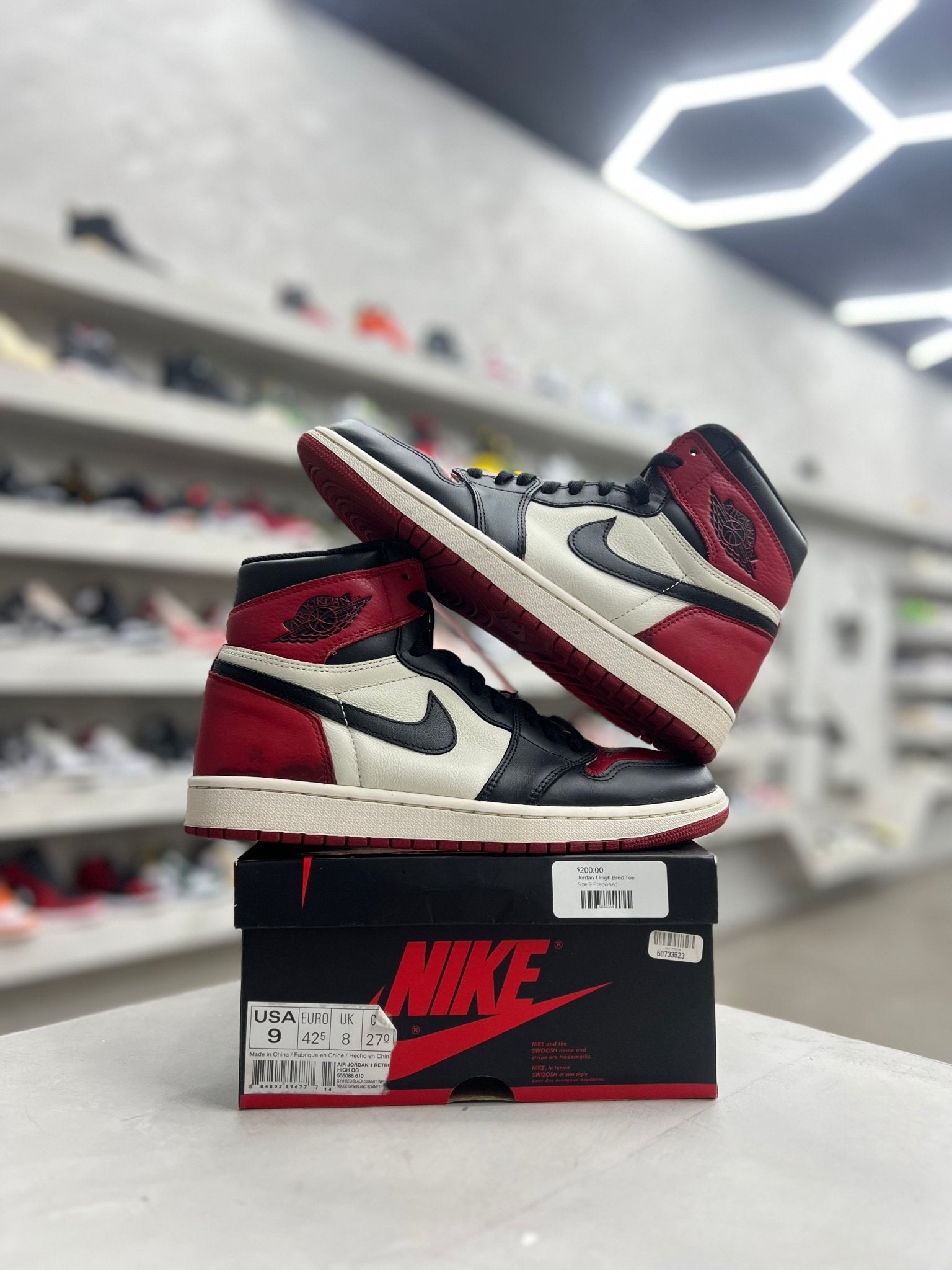 Jordan 1 Retro High Bred Toe Sz 9 (PREOWNED) - Restock AveJordan 1 Retro High Bred Toe Sz 9 (PREOWNED)Restock AveRestock Ave9Restock Ave