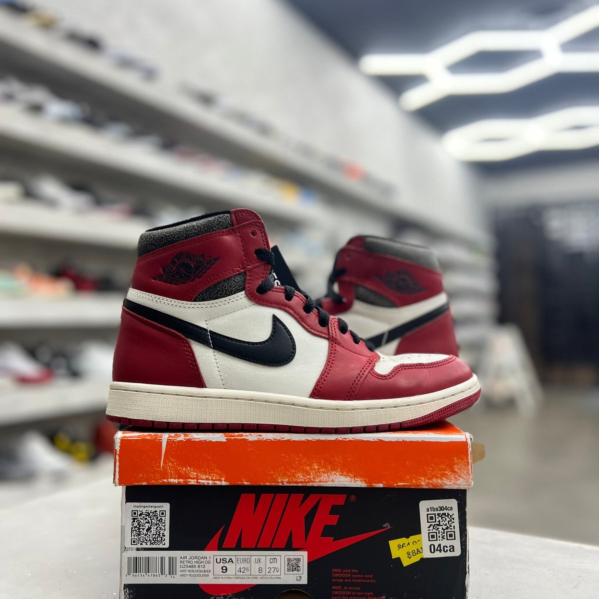 Jordan 1 Retro High OG Chicago Lost and Found Sz 9 (PREOWNED 