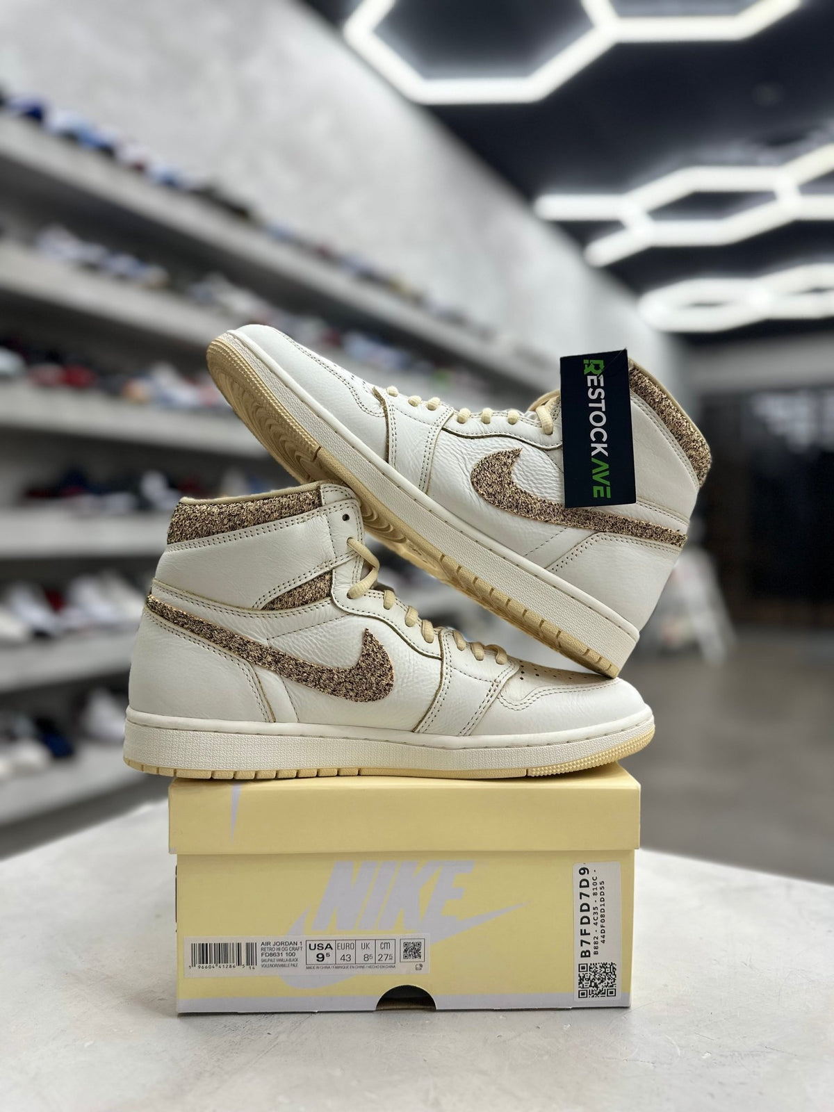 Jordan 1 Retro High OG Craft Vibrations Of Naija Sz 9.5 (PREOWNED) - Restock AveJordan 1 Retro High OG Craft Vibrations Of Naija Sz 9.5 (PREOWNED)Restock AveRestock Ave9.5Restock Ave