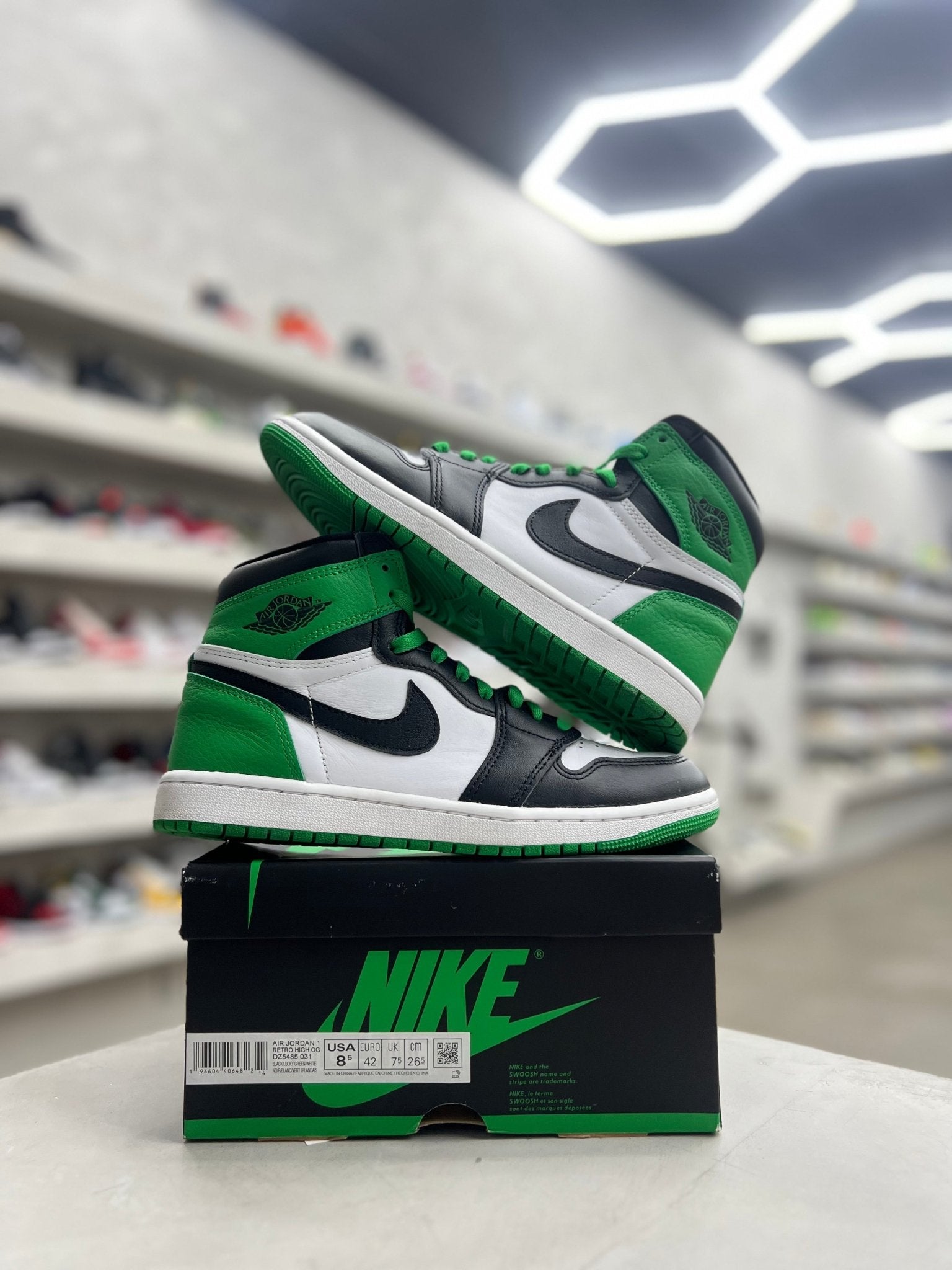 Jordan 1 Retro High OG Lucky Green Sz 8.5 (PREOWNED) - Restock AveJordan 1 Retro High OG Lucky Green Sz 8.5 (PREOWNED)Restock AveRestock Ave8.5Restock Ave