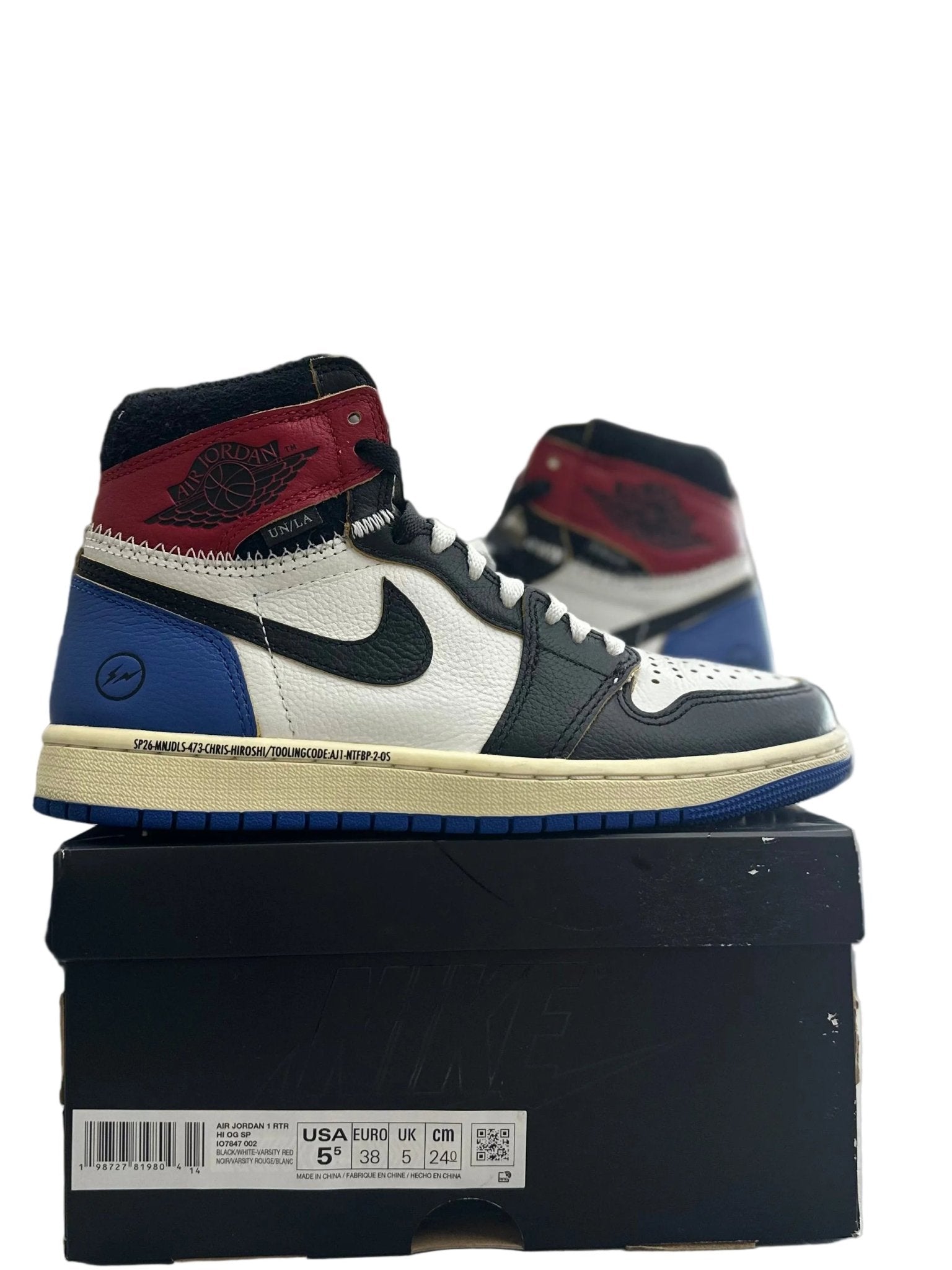 Jordan 1 Retro High OG SP Fragment x Union LA Varsity Red Sport Royal Sz 5.5y (PREOWNED) - Restock AveJordan 1 Retro High OG SP Fragment x Union LA Varsity Red Sport Royal Sz 5.5y (PREOWNED)Restock AveRestock Ave5.5Restock Ave