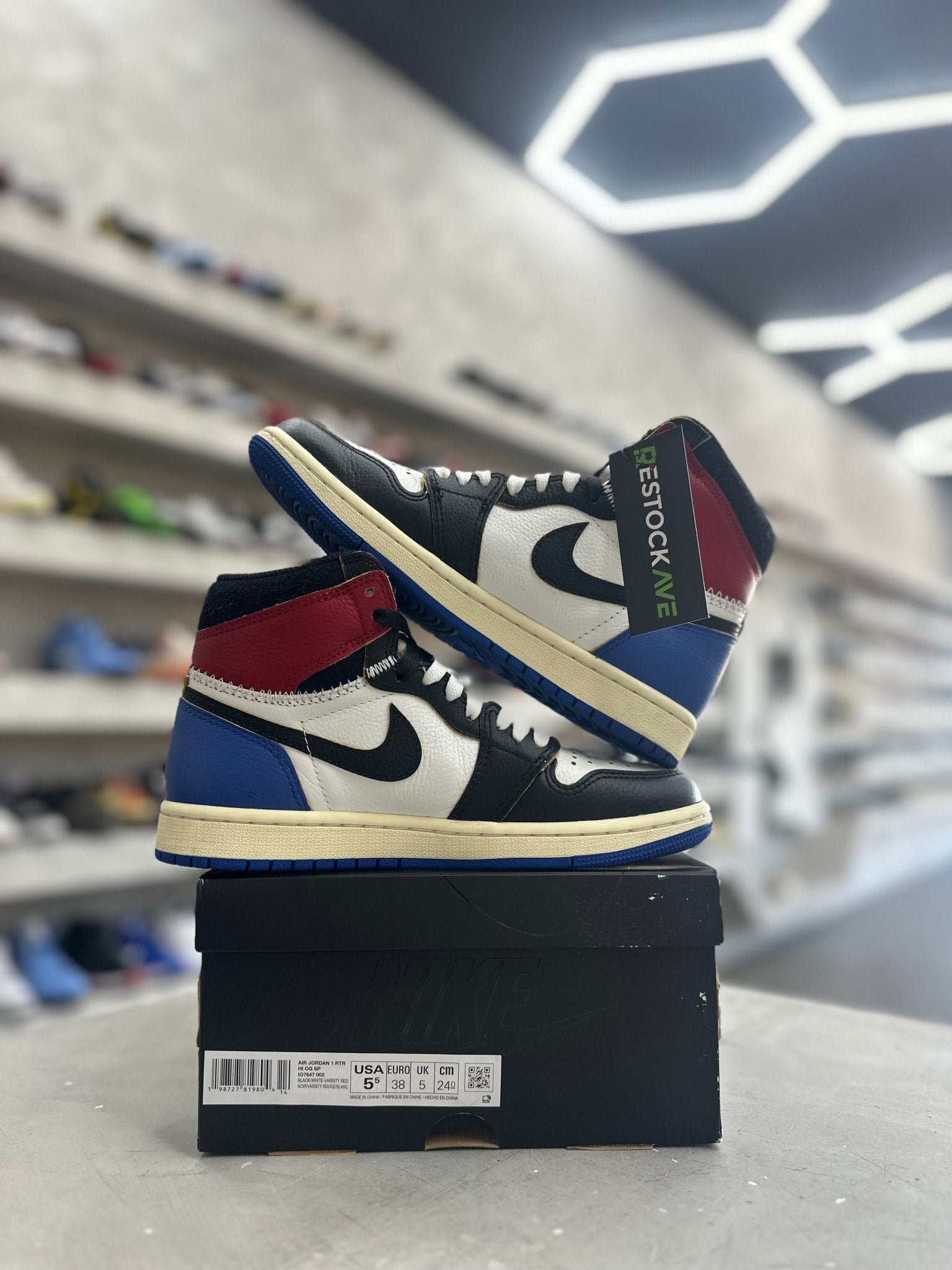 Jordan 1 Retro High OG SP Fragment x Union LA Varsity Red Sport Royal Sz 5.5y (PREOWNED) - Restock AveJordan 1 Retro High OG SP Fragment x Union LA Varsity Red Sport Royal Sz 5.5y (PREOWNED)Restock AveRestock Ave5.5Restock Ave