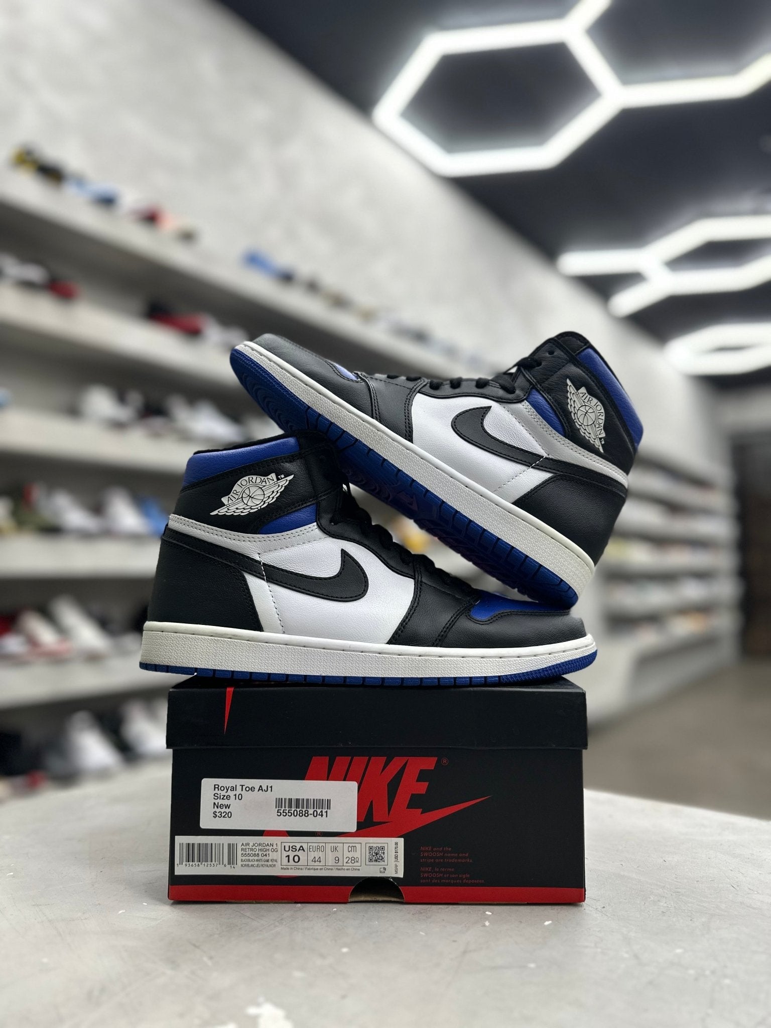 Jordan 1 Retro High Royal Toe Sz 10 (PREOWNED) - Restock AveJordan 1 Retro High Royal Toe Sz 10 (PREOWNED)Restock AveRestock Ave1060228467Restock Ave