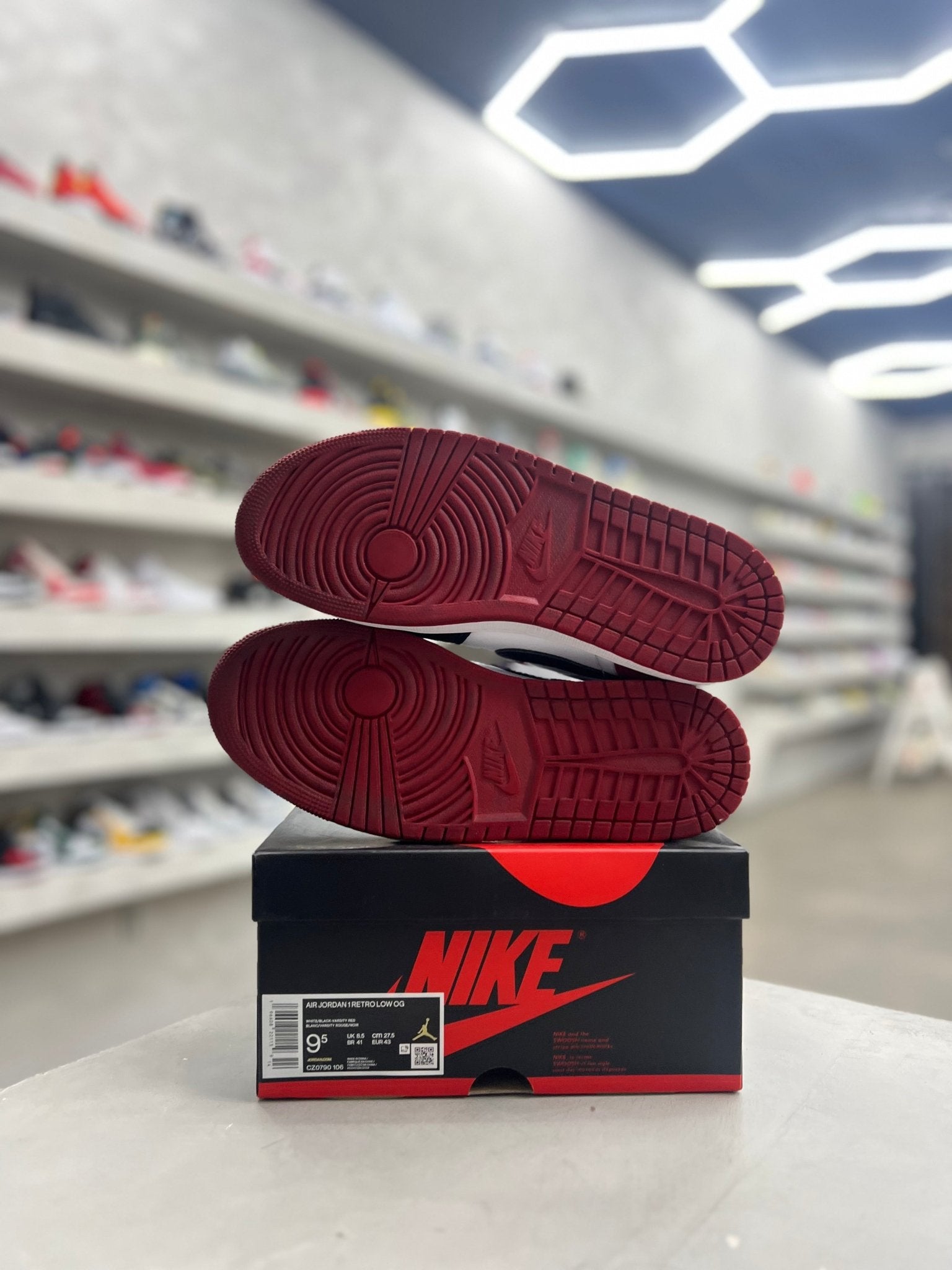 Jordan 1 Retro Low OG Black Toe Sz 9.5 (PREOWNED) - Restock AveJordan 1 Retro Low OG Black Toe Sz 9.5 (PREOWNED)Restock AveRestock Ave9.5Restock Ave