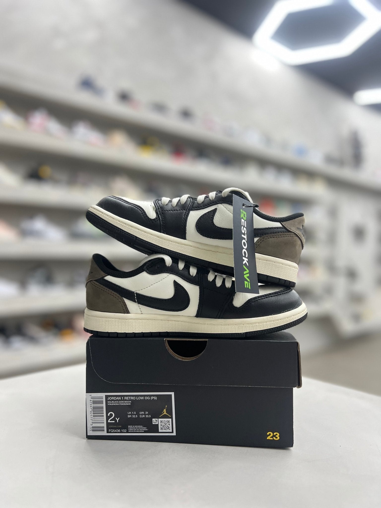 Jordan 1 Retro Low OG Mocha Sz 2y (PREOWNED) - Restock AveJordan 1 Retro Low OG Mocha Sz 2y (PREOWNED)Restock AveRestock Ave2yRestock Ave