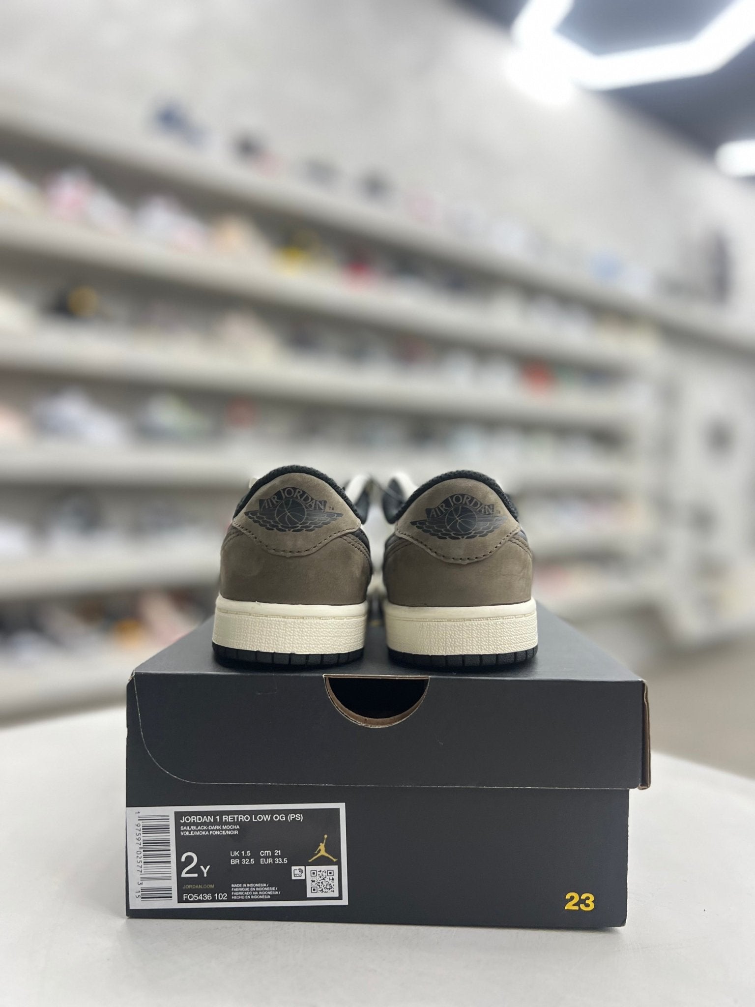 Jordan 1 Retro Low OG Mocha Sz 2y (PREOWNED) - Restock AveJordan 1 Retro Low OG Mocha Sz 2y (PREOWNED)Restock AveRestock Ave2yRestock Ave