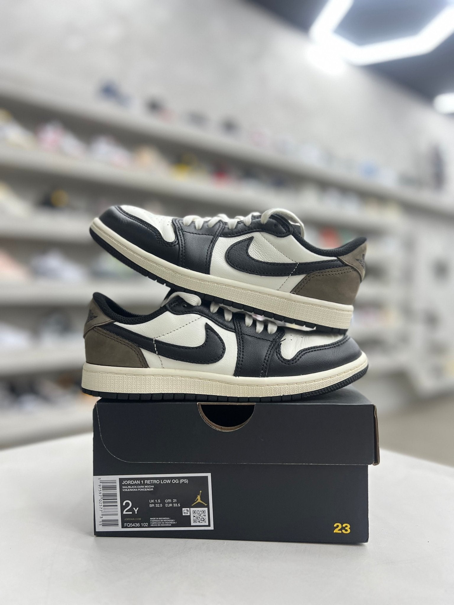 Jordan 1 Retro Low OG Mocha Sz 2y (PREOWNED) - Restock AveJordan 1 Retro Low OG Mocha Sz 2y (PREOWNED)Restock AveRestock Ave2yRestock Ave