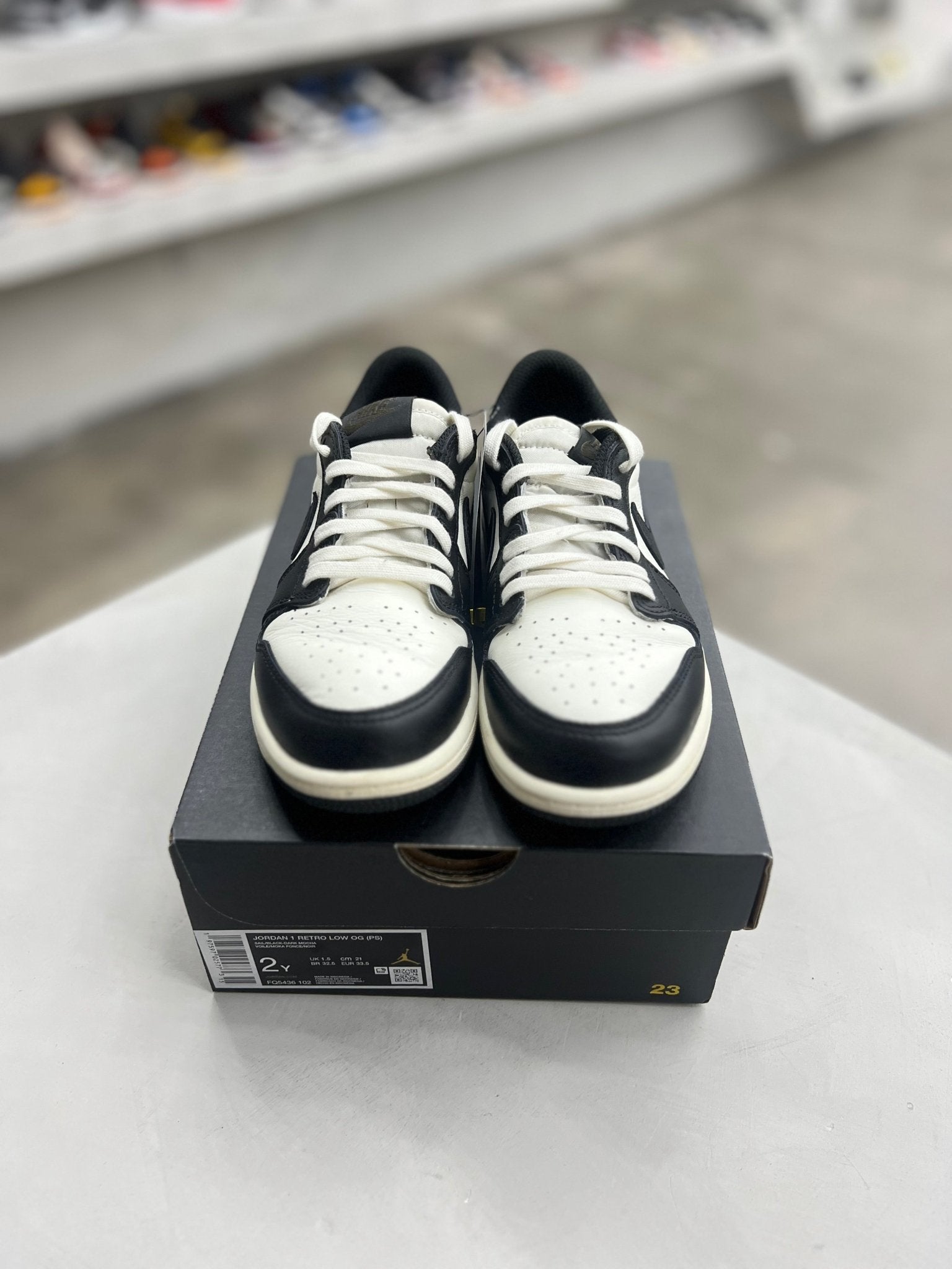 Jordan 1 Retro Low OG Mocha Sz 2y (PREOWNED) - Restock AveJordan 1 Retro Low OG Mocha Sz 2y (PREOWNED)Restock AveRestock Ave2yRestock Ave