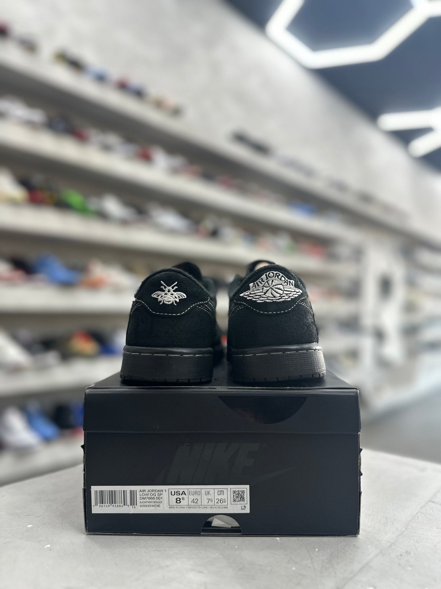 Jordan 1 Retro Low OG SP Travis Scott Black Phantom Sz 8.5 (PREOWNED) - Restock AveJordan 1 Retro Low OG SP Travis Scott Black Phantom Sz 8.5 (PREOWNED)Restock AveRestock Ave8.5Restock Ave