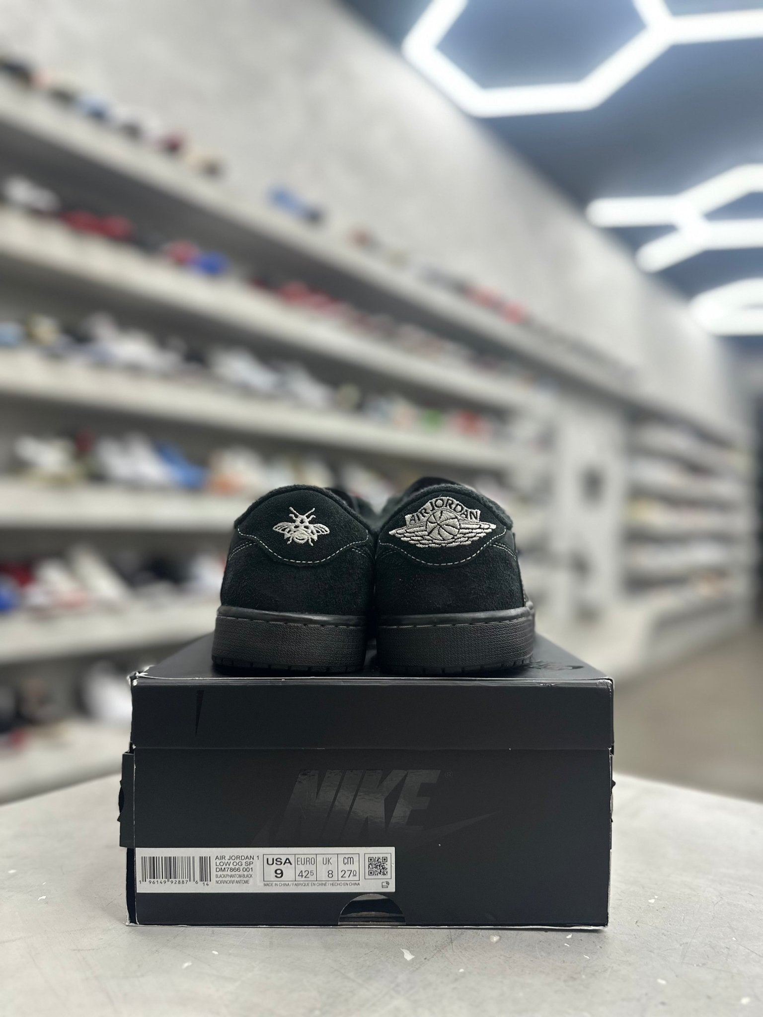 Jordan 1 Retro Low OG SP Travis Scott Black Phantom Sz 9 (PREOWNED) - Restock AveJordan 1 Retro Low OG SP Travis Scott Black Phantom Sz 9 (PREOWNED)Restock AveRestock Ave9Restock Ave