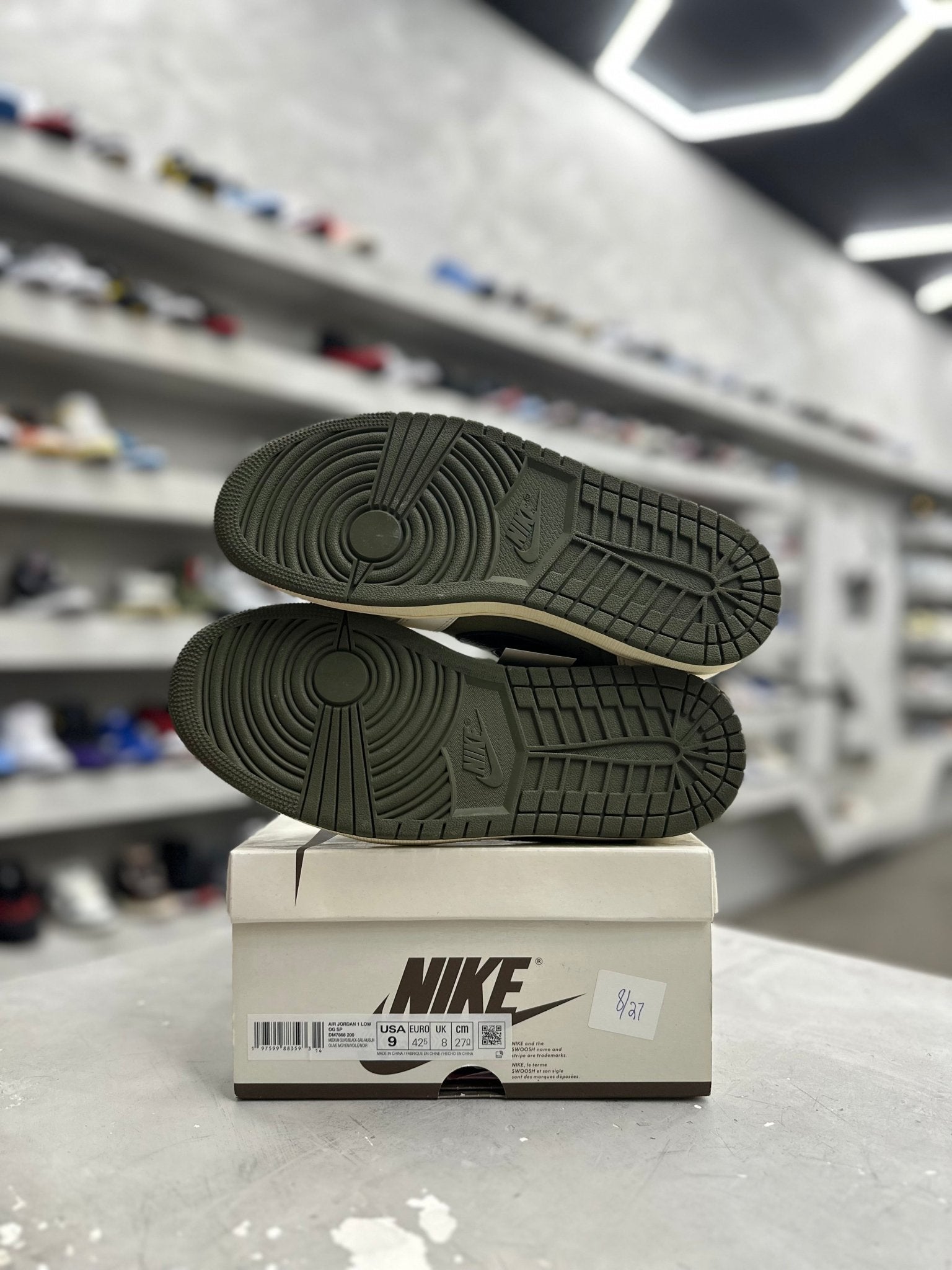 Jordan 1 Retro Low OG SP Travis Scott Medium Olive Sz 9 (PREOWNED) - Restock AveJordan 1 Retro Low OG SP Travis Scott Medium Olive Sz 9 (PREOWNED)Restock AveRestock Ave931066995Restock Ave