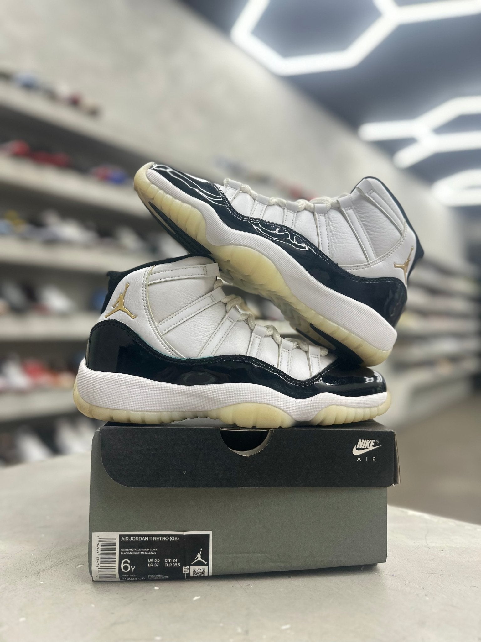 Jordan 11 Retro DMP Gratitude Sz 6 (PREOWNED) - Restock AveJordan 11 Retro DMP Gratitude Sz 6 (PREOWNED)Restock AveRestock Ave6Restock Ave