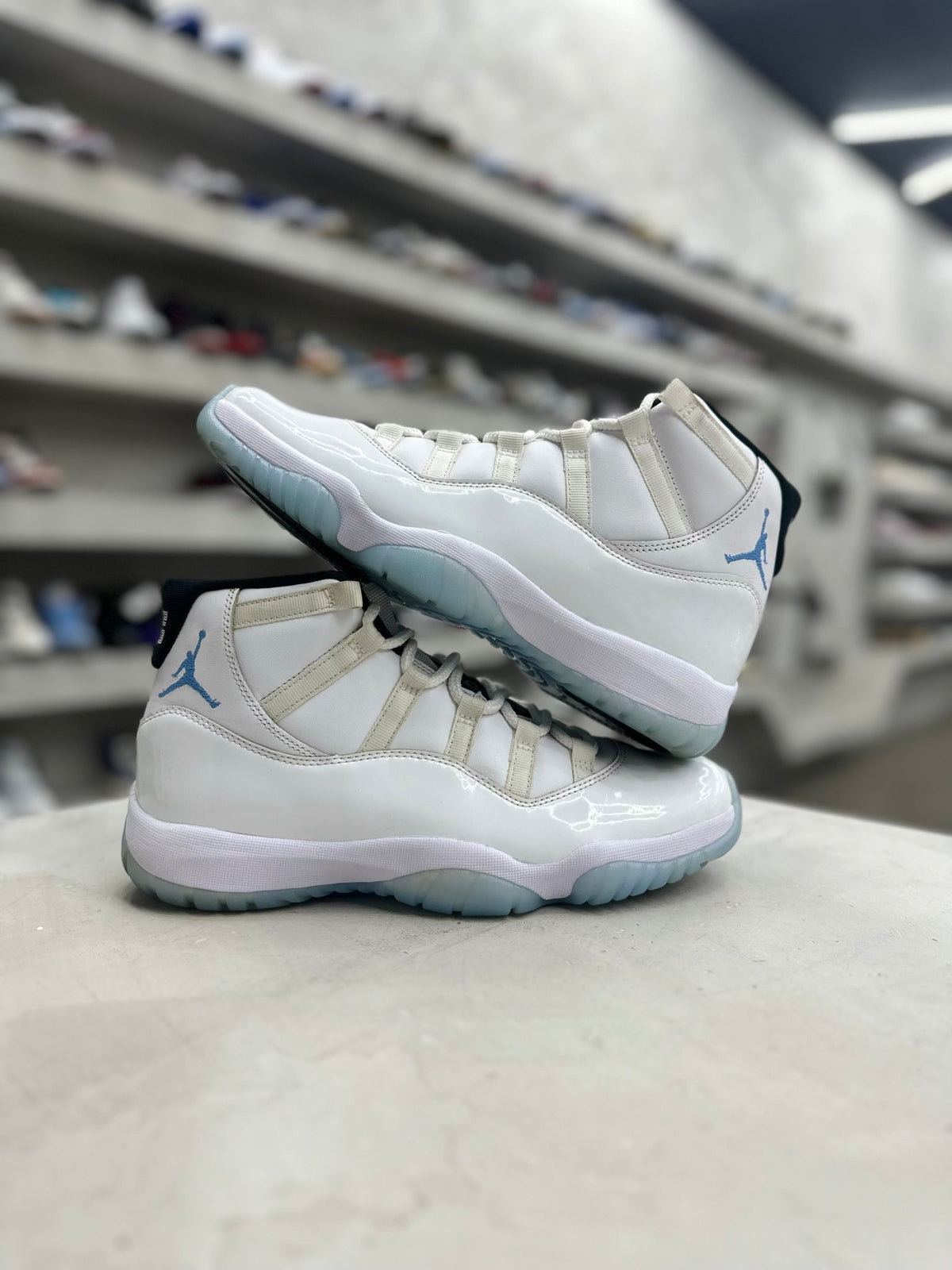 Jordan 11 Retro Legend Blue Sz 10 (PREOWNED) (NO BOX) - Restock AveJordan 11 Retro Legend Blue Sz 10 (PREOWNED) (NO BOX)Restock AveRestock Ave10Restock Ave