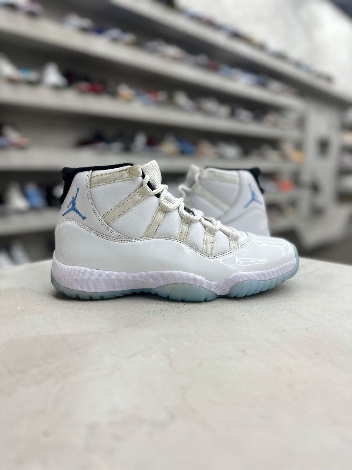 Jordan 11 Retro Legend Blue Sz 10 (PREOWNED) (NO BOX) - Restock AveJordan 11 Retro Legend Blue Sz 10 (PREOWNED) (NO BOX)Restock AveRestock Ave10Restock Ave