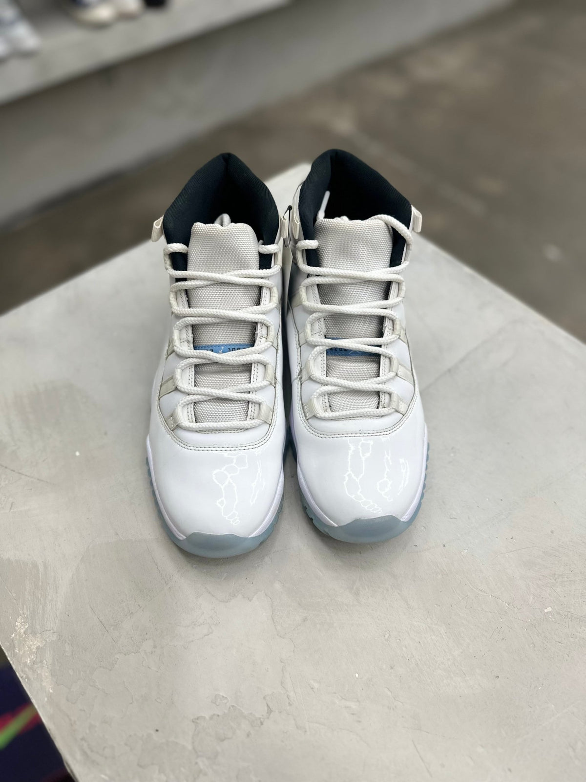 Jordan 11 Retro Legend Blue Sz 10 (PREOWNED) (NO BOX) - Restock AveJordan 11 Retro Legend Blue Sz 10 (PREOWNED) (NO BOX)Restock AveRestock Ave10Restock Ave