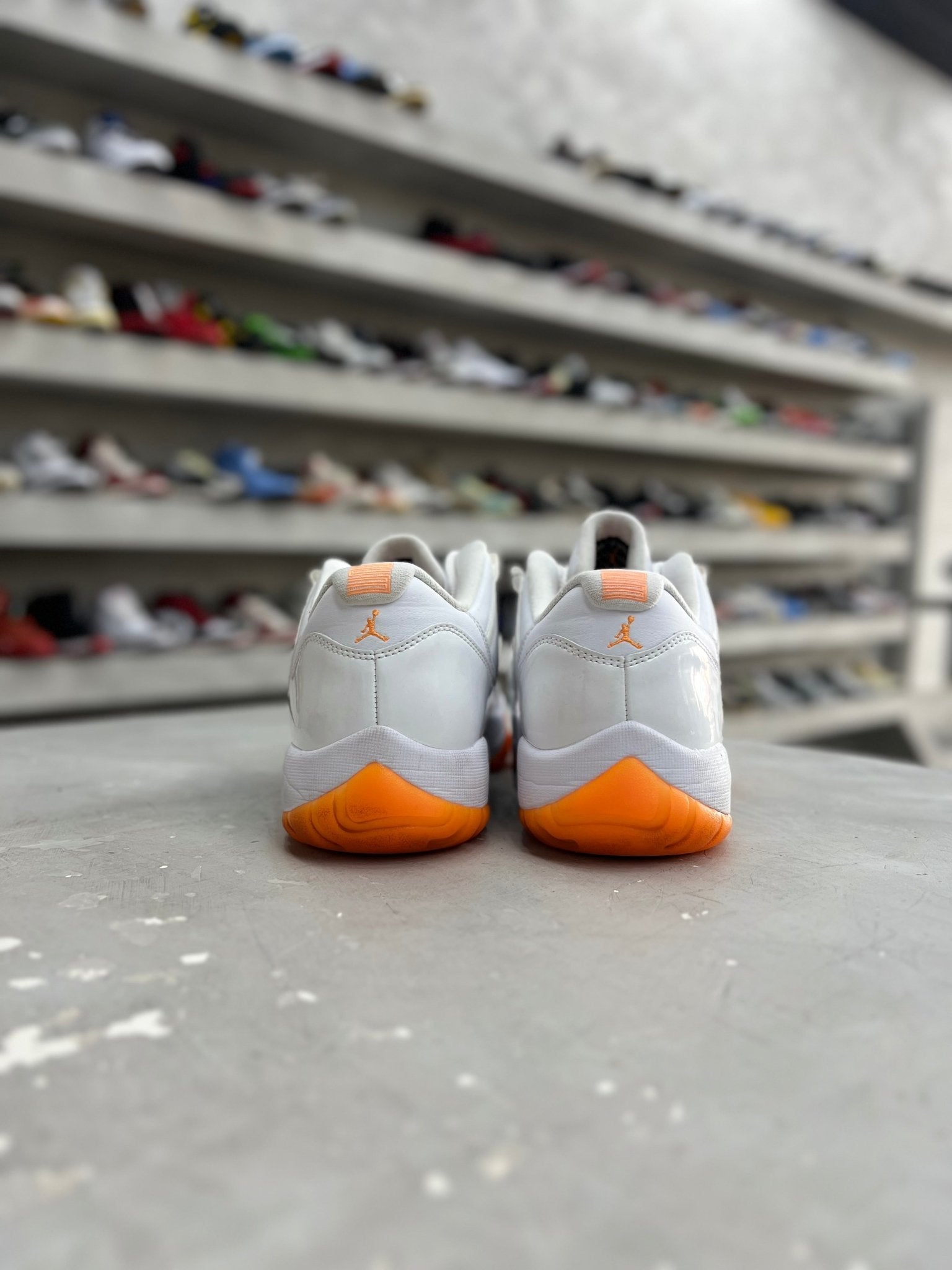 Jordan 11 Retro Low Citrus Sz w11/9.5 (PREOWNED)(NO BOX) - Restock AveJordan 11 Retro Low Citrus Sz w11/9.5 (PREOWNED)(NO BOX)Restock AveRestock Avew11/9.5menRestock Ave
