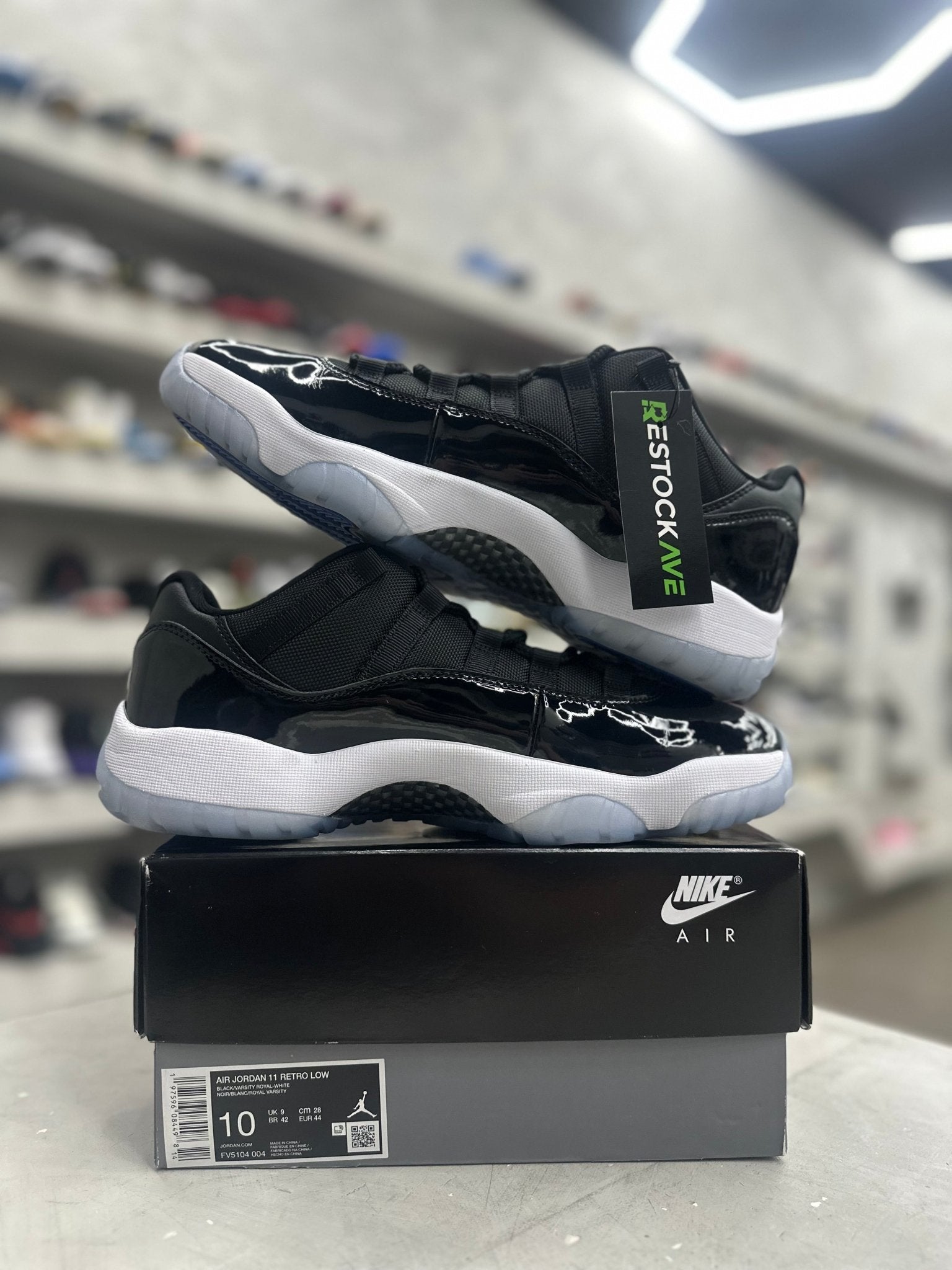 Jordan 11 Retro Low Space Jam Sz 10 (PREOWNED) - Restock AveJordan 11 Retro Low Space Jam Sz 10 (PREOWNED)Restock AveRestock Ave10Restock Ave