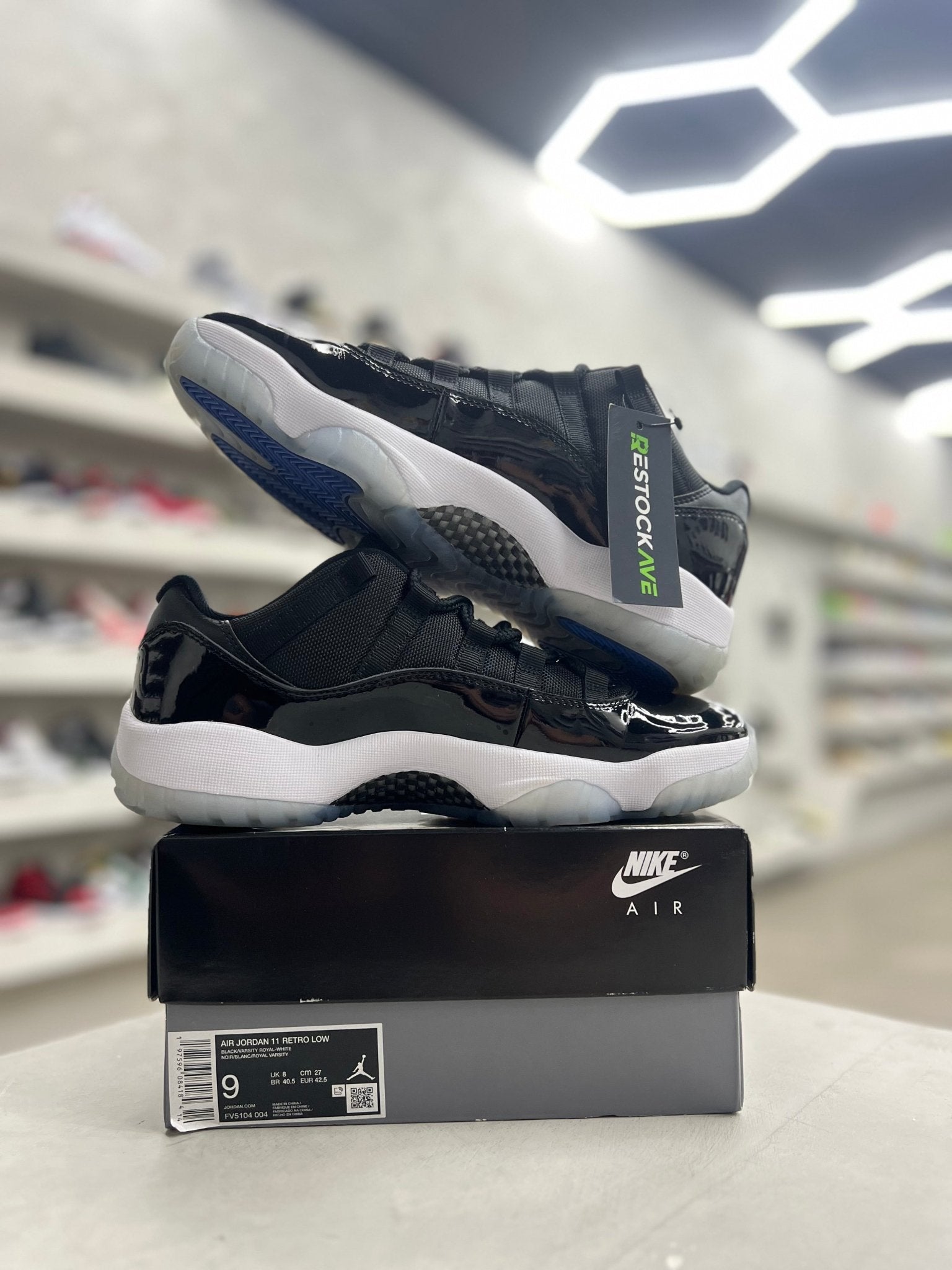 Jordan 11 Retro Low Space Jam Sz 9 (PREOWNED) - Restock AveJordan 11 Retro Low Space Jam Sz 9 (PREOWNED)Restock AveRestock Ave9Restock Ave