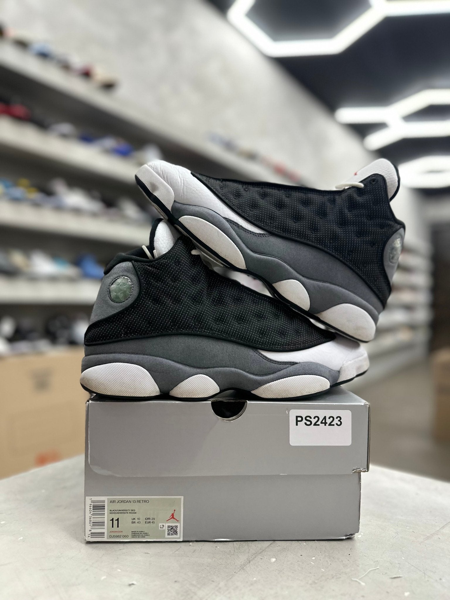 Jordan 13 Retro Black Flint Sz 11 (PREOWNED) - Restock AveJordan 13 Retro Black Flint Sz 11 (PREOWNED)Restock AveRestock Ave11Restock Ave