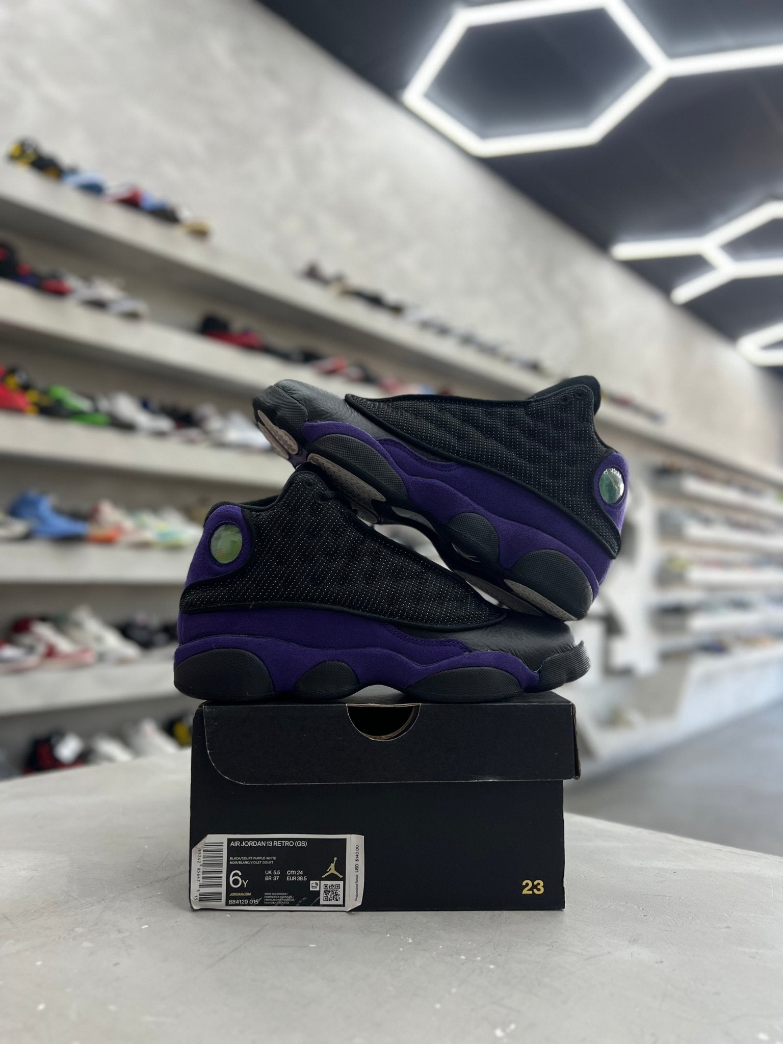 Jordan 13 Retro Court Purple Sz 6Y (PREOWNED) - Restock AveJordan 13 Retro Court Purple Sz 6Y (PREOWNED)Restock AveRestock Ave6yRestock Ave