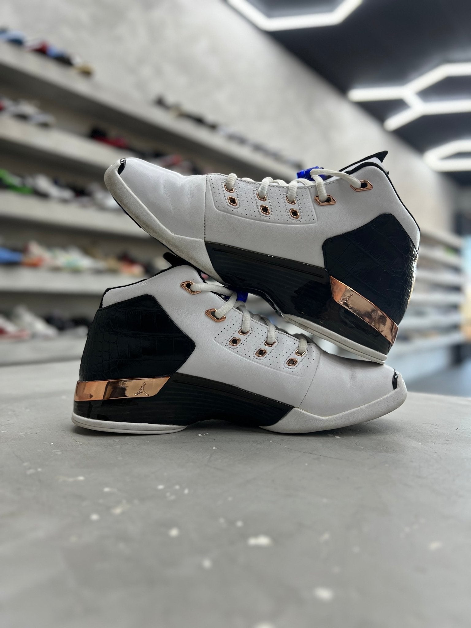 Jordan 17 Retro Copper Sz 8 (PREOWNED)(NO BOX) - Restock AveJordan 17 Retro Copper Sz 8 (PREOWNED)(NO BOX)Restock AveRestock Ave8Restock Ave