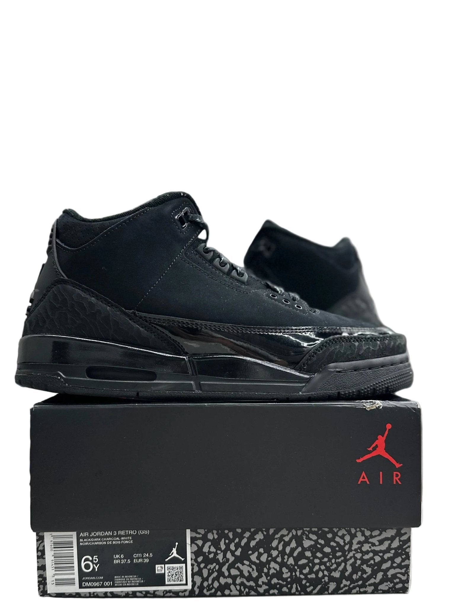 Jordan 3 Retro Black Cat Sz 6.5 (PREOWNED) - Restock AveJordan 3 Retro Black Cat Sz 6.5 (PREOWNED)Restock AveRestock Ave6.5Restock Ave