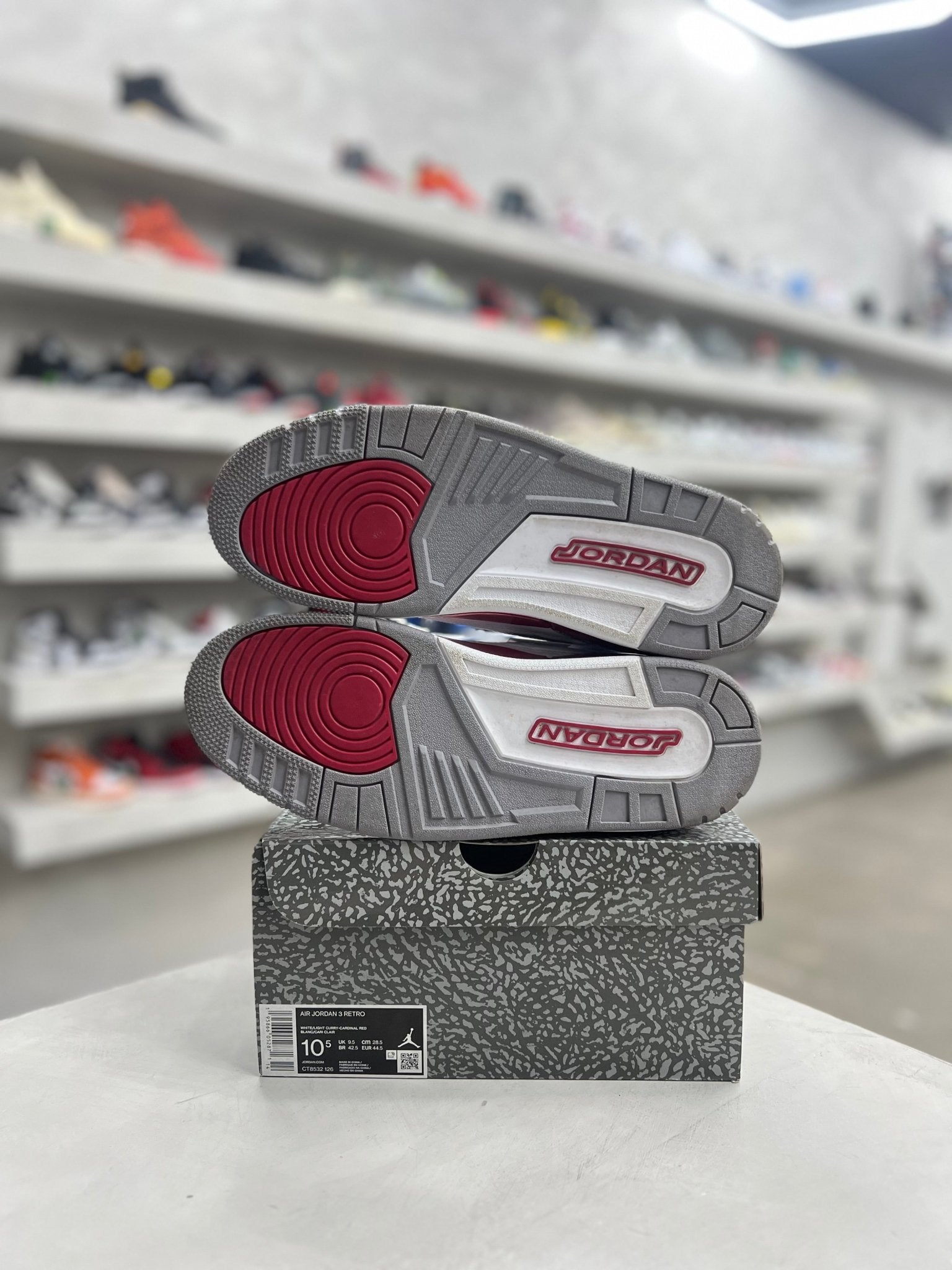 Jordan 3 Retro Cardinal Red Sz 10.5 (PREOWNED - Restock AveJordan 3 Retro Cardinal Red Sz 10.5 (PREOWNEDRestock AveRestock Ave10.5Restock Ave