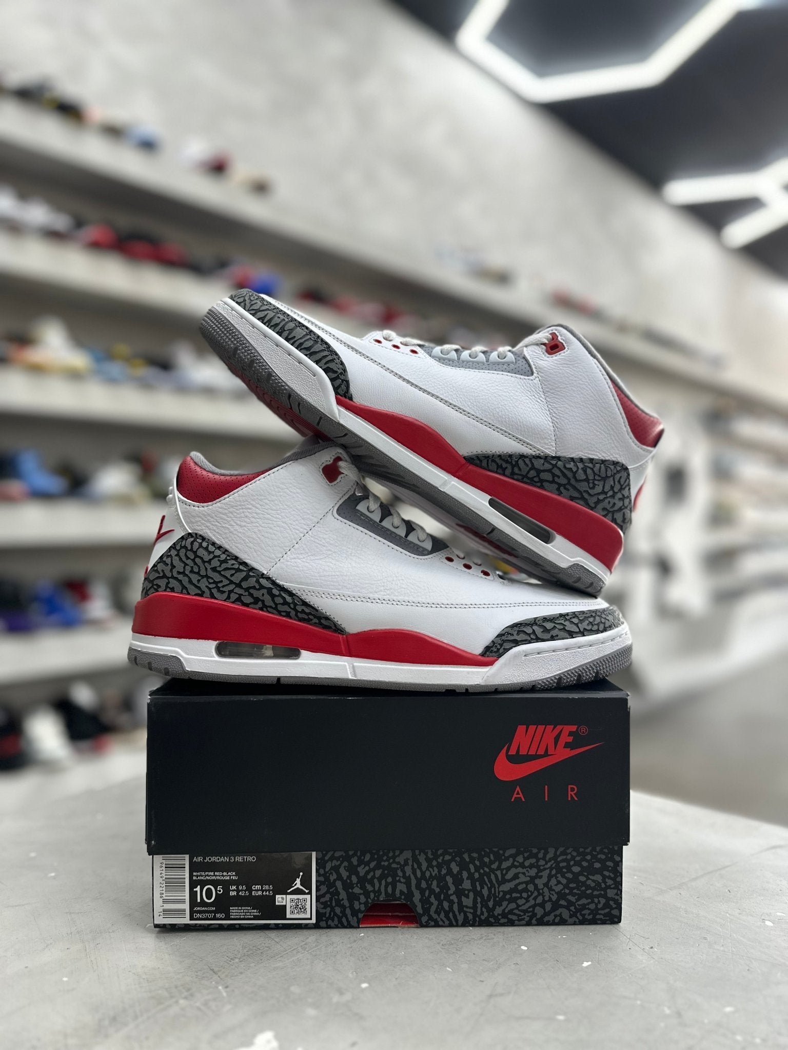 Jordan 3 Retro Fire Red Sz 10.5 (PREOWNED) - Restock AveJordan 3 Retro Fire Red Sz 10.5 (PREOWNED)Restock AveRestock Ave10.5Restock Ave