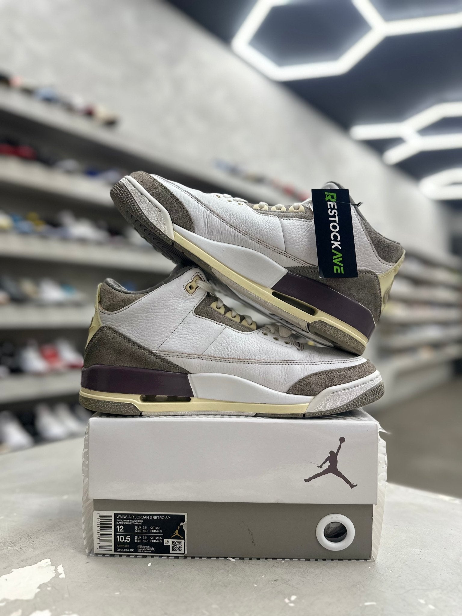Jordan 3 Retro SP A Ma Maniére Sz w12/10.5 (PREOWNED) - Restock AveJordan 3 Retro SP A Ma Maniére Sz w12/10.5 (PREOWNED)Restock AveRestock Avew12/10.5menRestock Ave