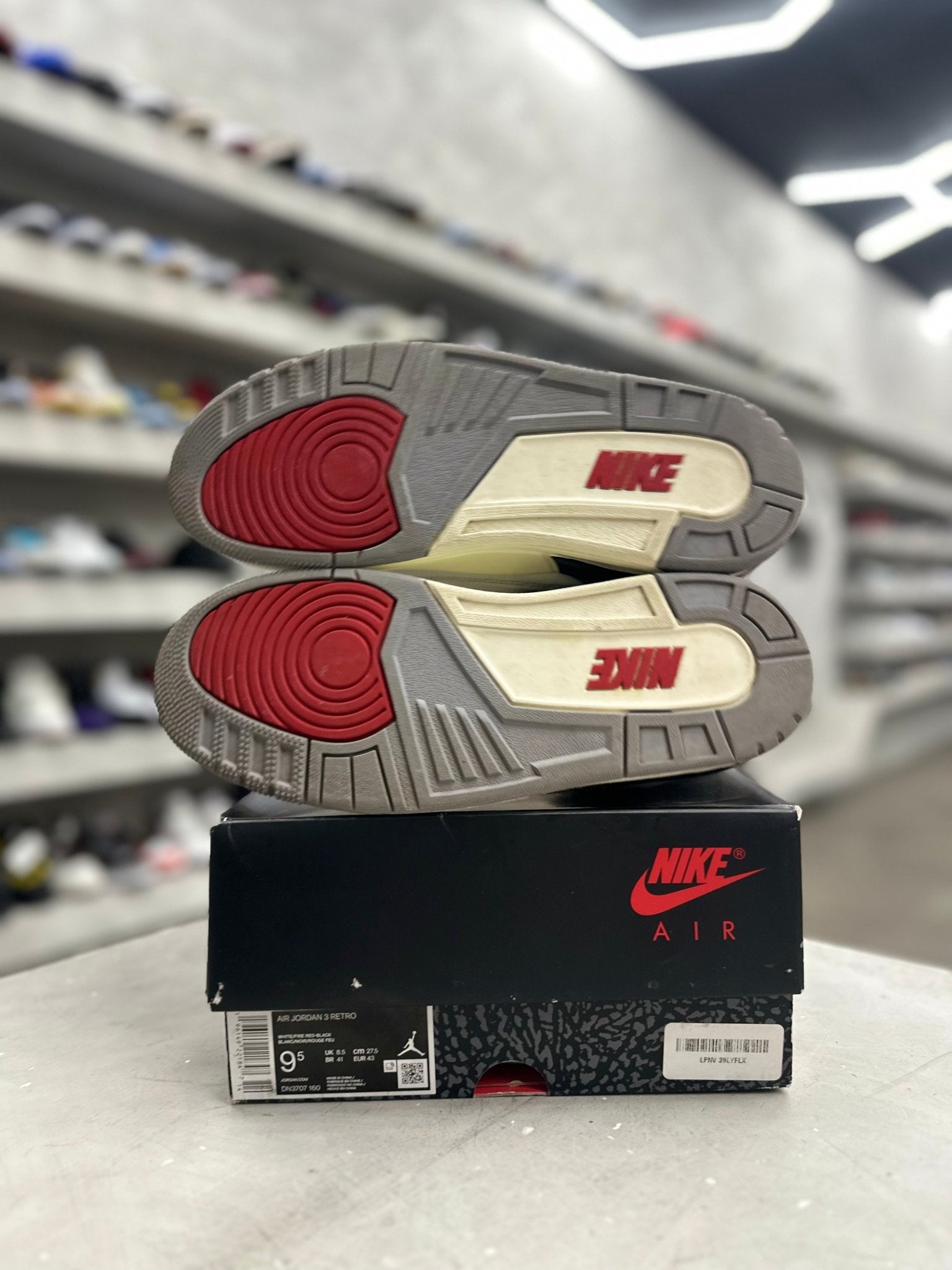 Jordan 3 Retro White Cement Reimagined as 9.5 (PREOWNED)(REPLACEMENT BOX) - Restock AveJordan 3 Retro White Cement Reimagined as 9.5 (PREOWNED)(REPLACEMENT BOX)Restock AveRestock Ave9.5Restock Ave