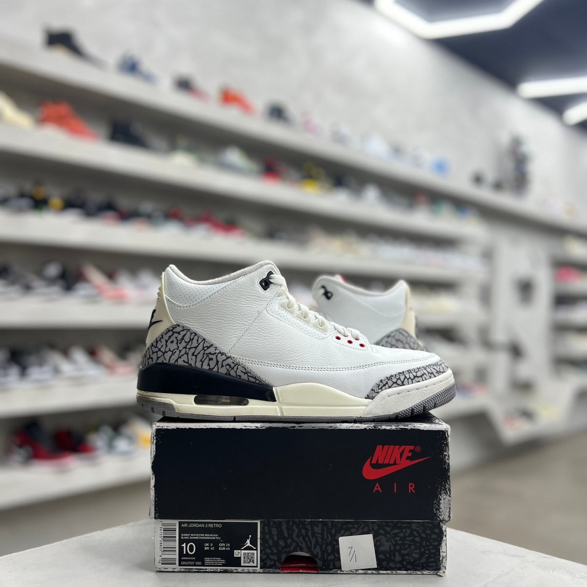 Jordan 3 Retro White Cement Reimagined Sz 10 (PREOWNED) – Restock Ave