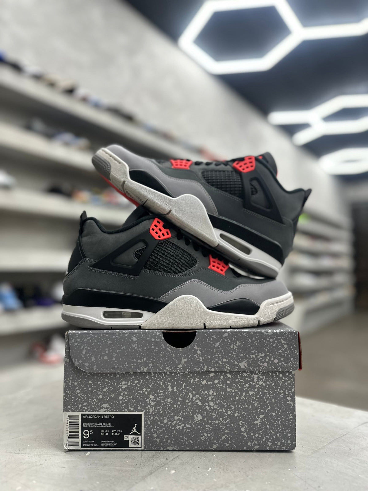 Jordan 4 Retro Infrared Sz 9.5 (PREOWNED) - Restock AveJordan 4 Retro Infrared Sz 9.5 (PREOWNED)Restock AveRestock Ave9.5Restock Ave