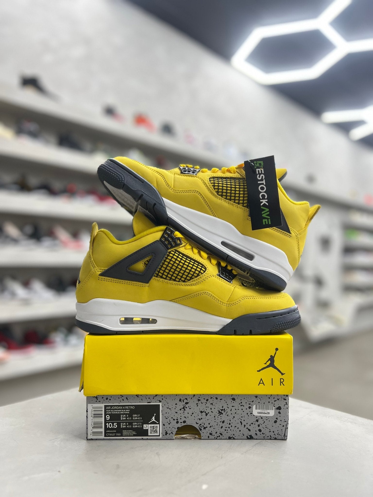 Jordan 4 Retro Lightning Sz 9 (PREOWNED) - Restock AveJordan 4 Retro Lightning Sz 9 (PREOWNED)Restock AveRestock Ave9Restock Ave