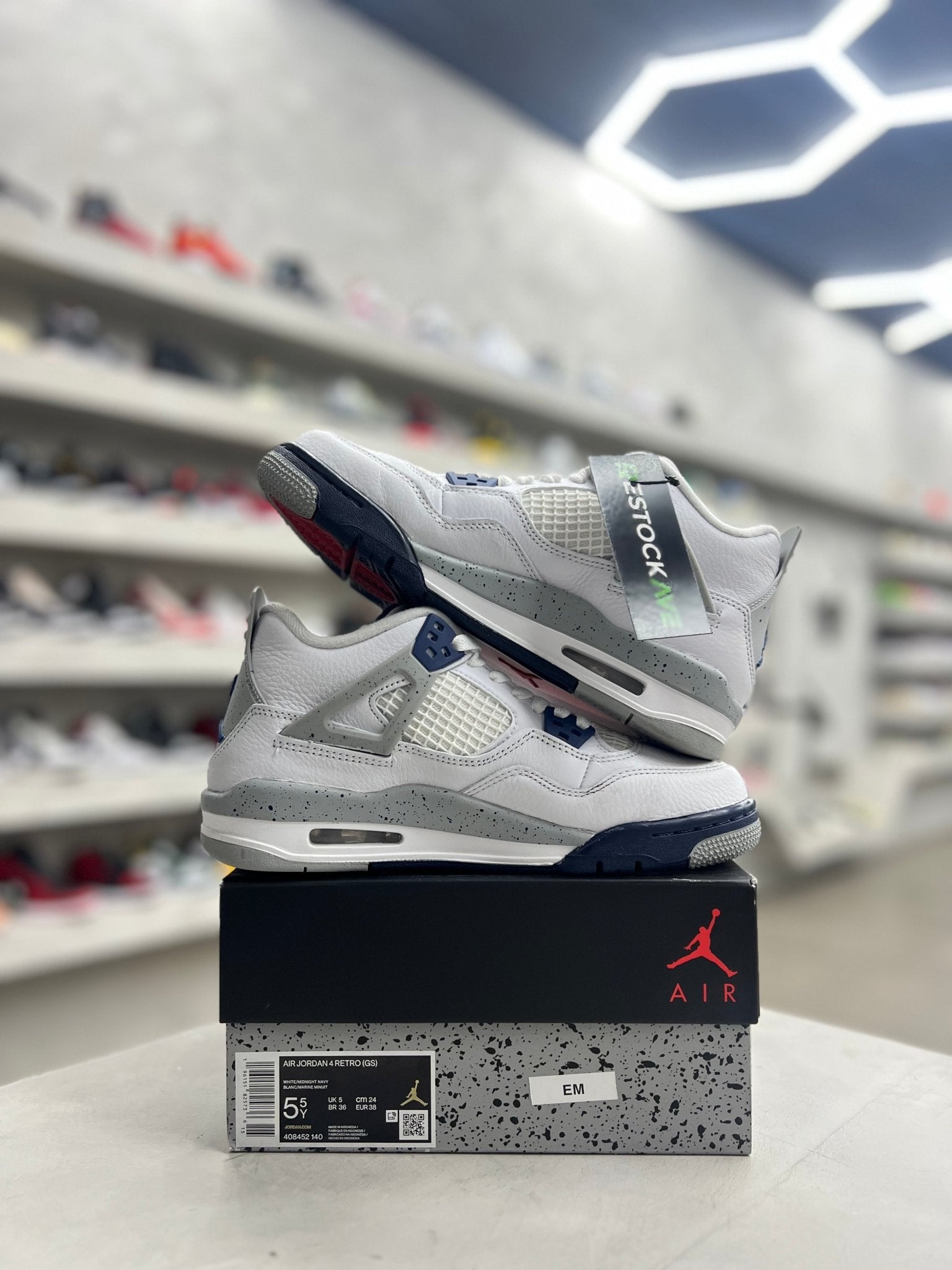 Jordan 4 Retro Midnight Navy Sz 5.5Y (PREOWNED) - Restock AveJordan 4 Retro Midnight Navy Sz 5.5Y (PREOWNED)Restock AveRestock Ave5.5yRestock Ave