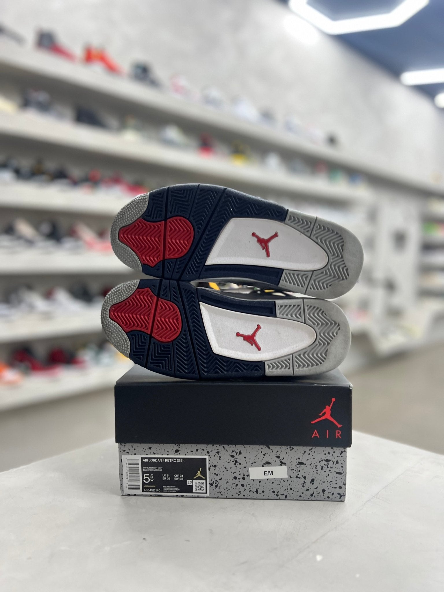 Jordan 4 Retro Midnight Navy Sz 5.5Y (PREOWNED) - Restock AveJordan 4 Retro Midnight Navy Sz 5.5Y (PREOWNED)Restock AveRestock Ave5.5yRestock Ave
