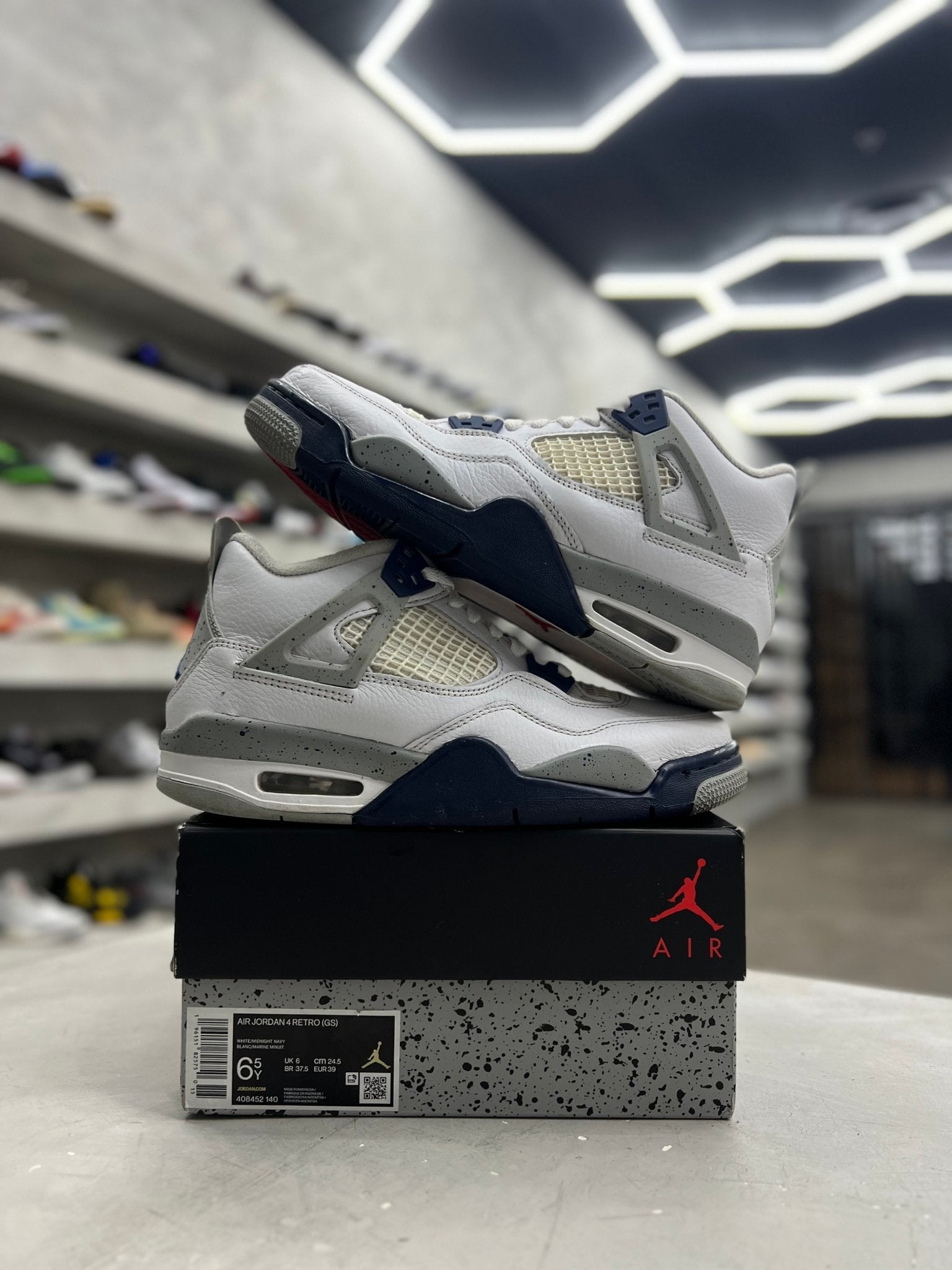 Jordan 4 Retro Midnight Navy Sz 6.5 (PREOWNED) - Restock AveJordan 4 Retro Midnight Navy Sz 6.5 (PREOWNED)Restock AveRestock Ave6.5yRestock Ave