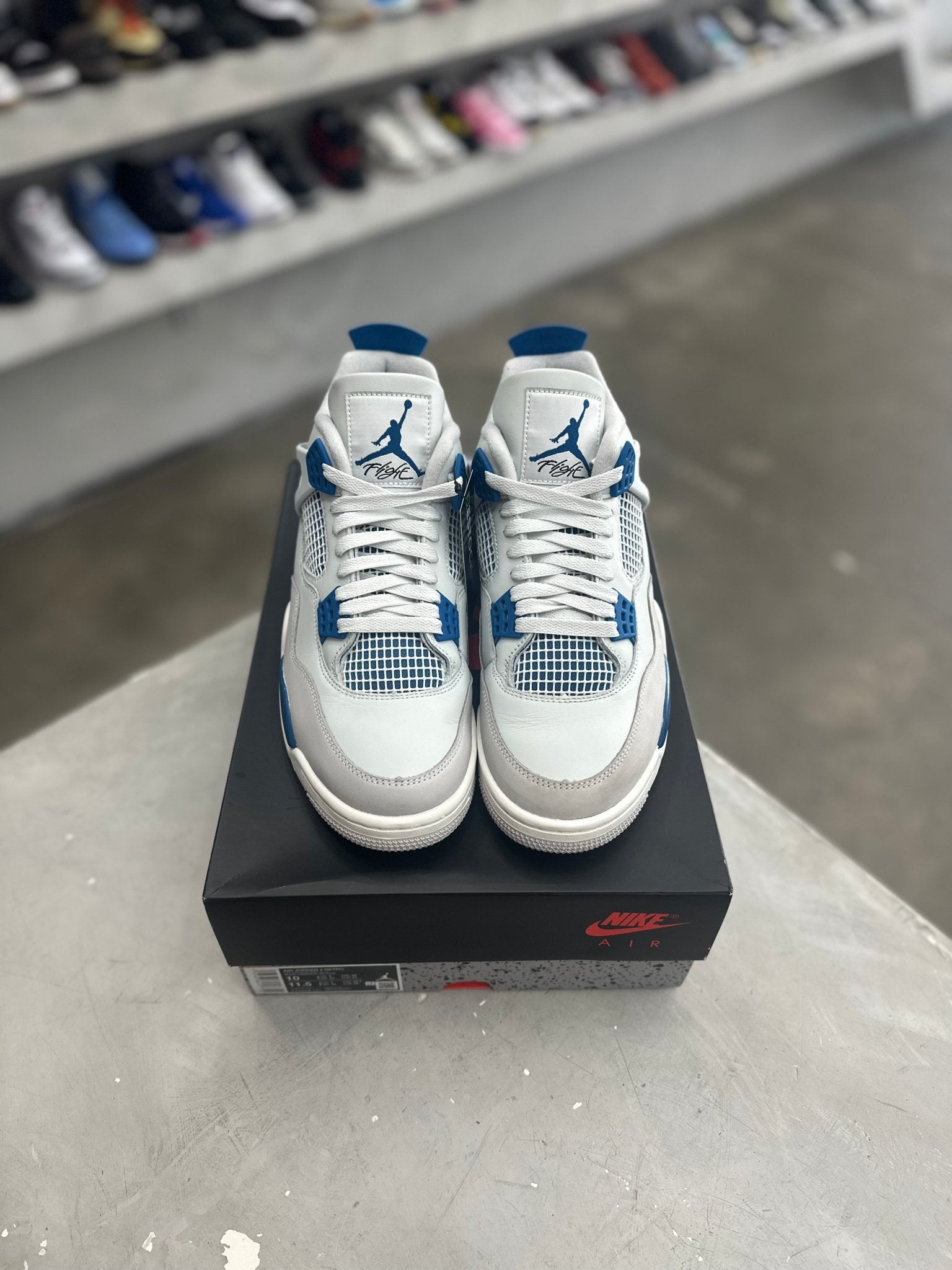 Jordan 4 Retro Military Blue Sz 10 (PREOWNED) - Restock AveJordan 4 Retro Military Blue Sz 10 (PREOWNED)Restock AveRestock Ave1033109875Restock Ave