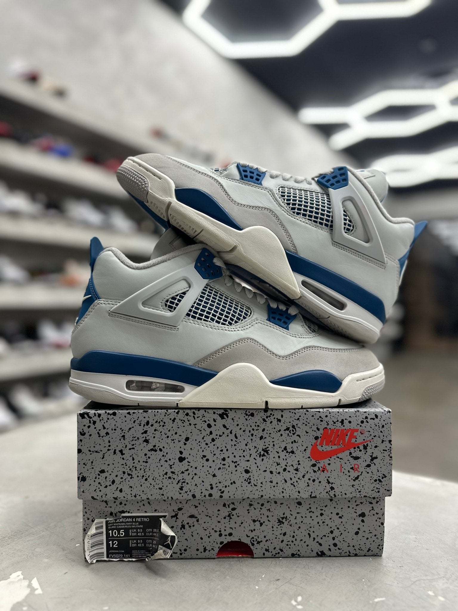 Jordan 4 Retro Military Blue Sz 10.5 (PREOWNED) - Restock AveJordan 4 Retro Military Blue Sz 10.5 (PREOWNED)Restock AveRestock Ave10.5Restock Ave