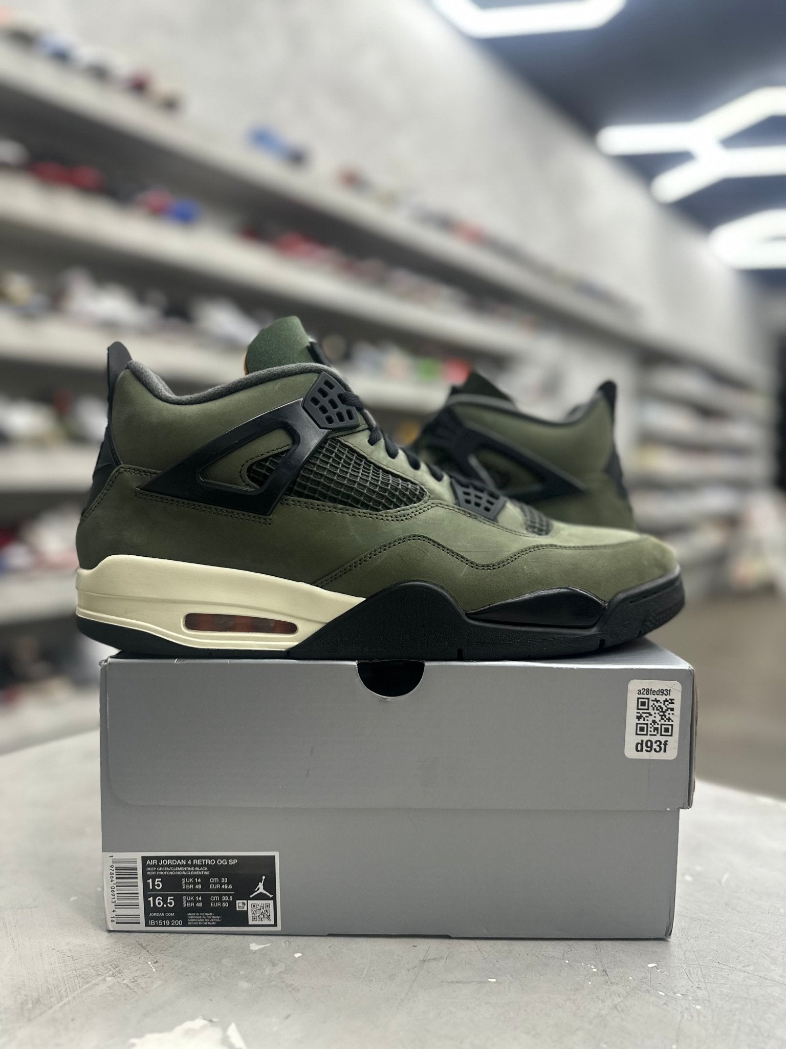 Jordan 4 Retro OG SP Undefeated Sz 15 (PREOWNED) - Restock AveJordan 4 Retro OG SP Undefeated Sz 15 (PREOWNED)Restock AveRestock Ave15Restock Ave