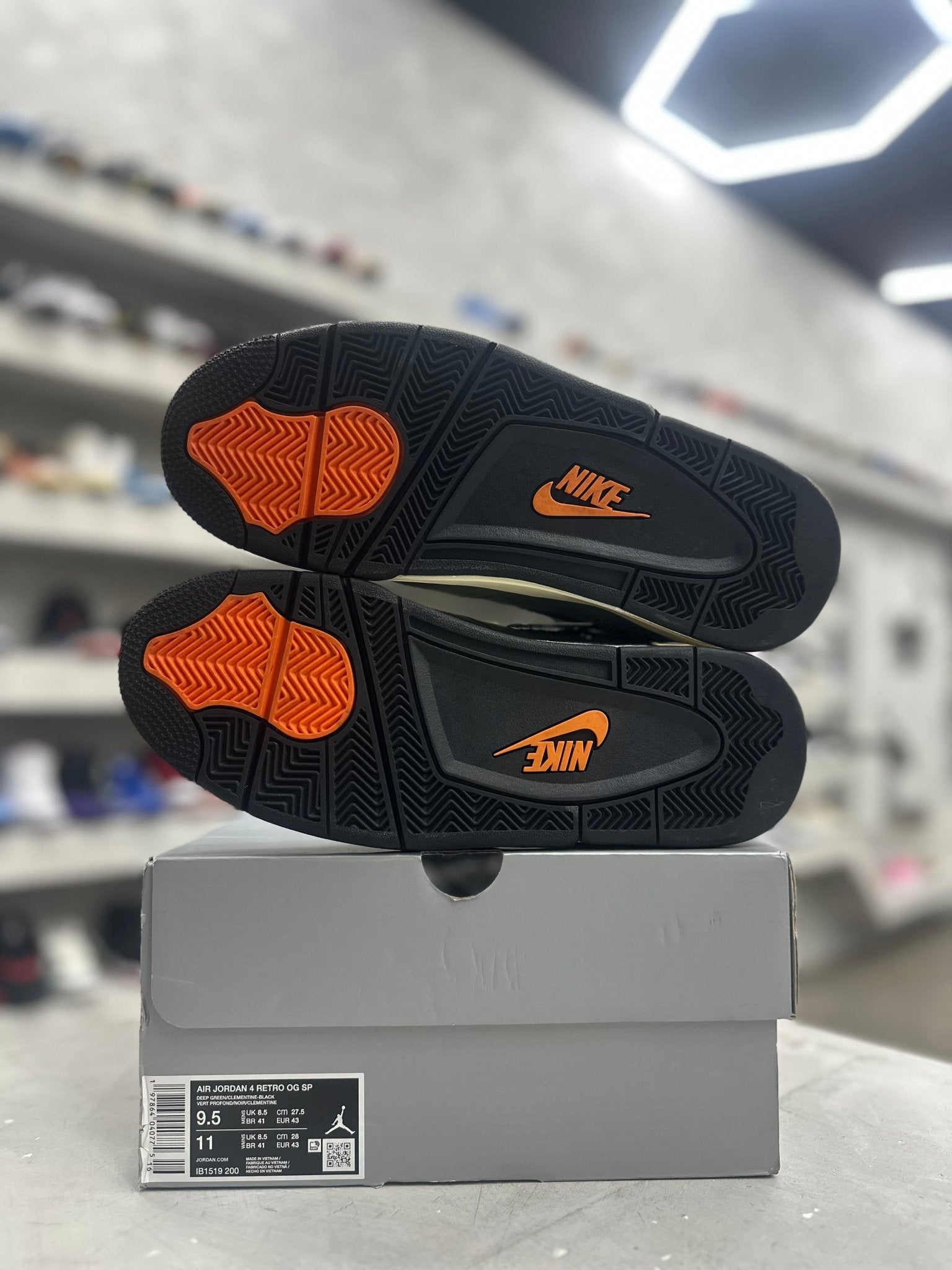 Jordan 4 Retro OG SP Undefeated Sz 9.5 (PREOWNED) - Restock AveJordan 4 Retro OG SP Undefeated Sz 9.5 (PREOWNED)Restock AveRestock Ave9.5Restock Ave