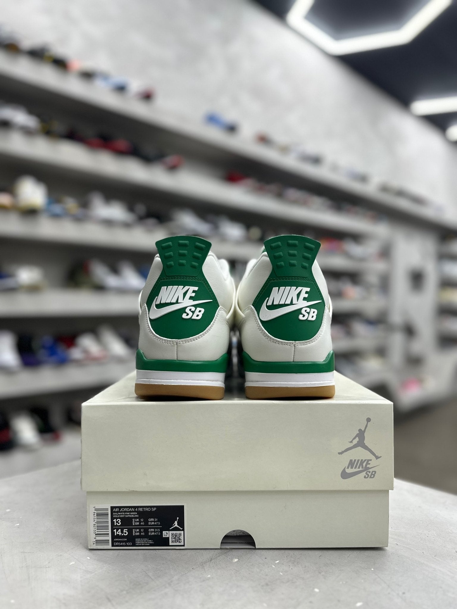 Jordan 4 Retro SB Pine Green Sz 13 (PREOWNED) - Restock AveJordan 4 Retro SB Pine Green Sz 13 (PREOWNED)Restock AveRestock Ave13Restock Ave